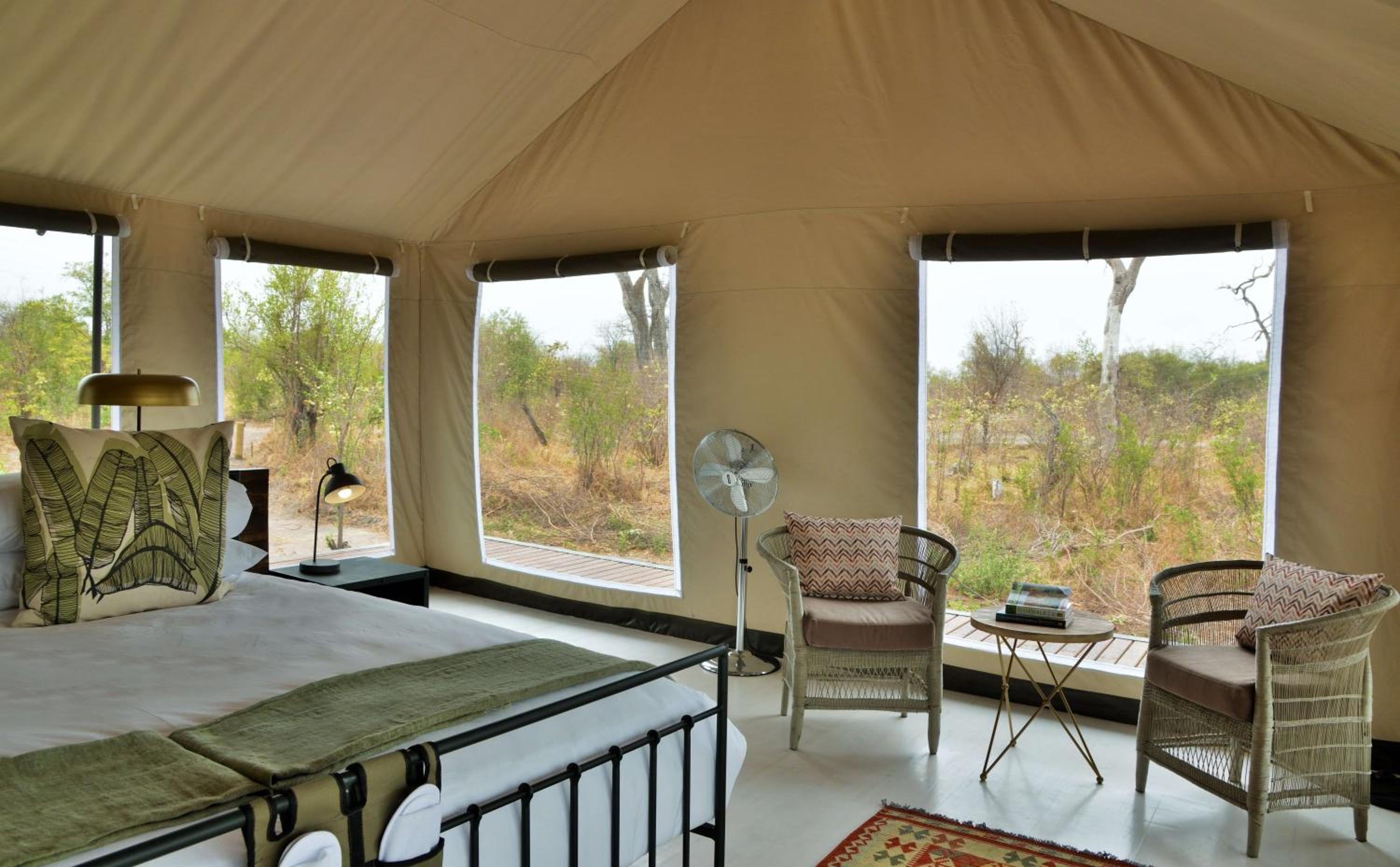 Nogatsaa Pans Chobe Lodge