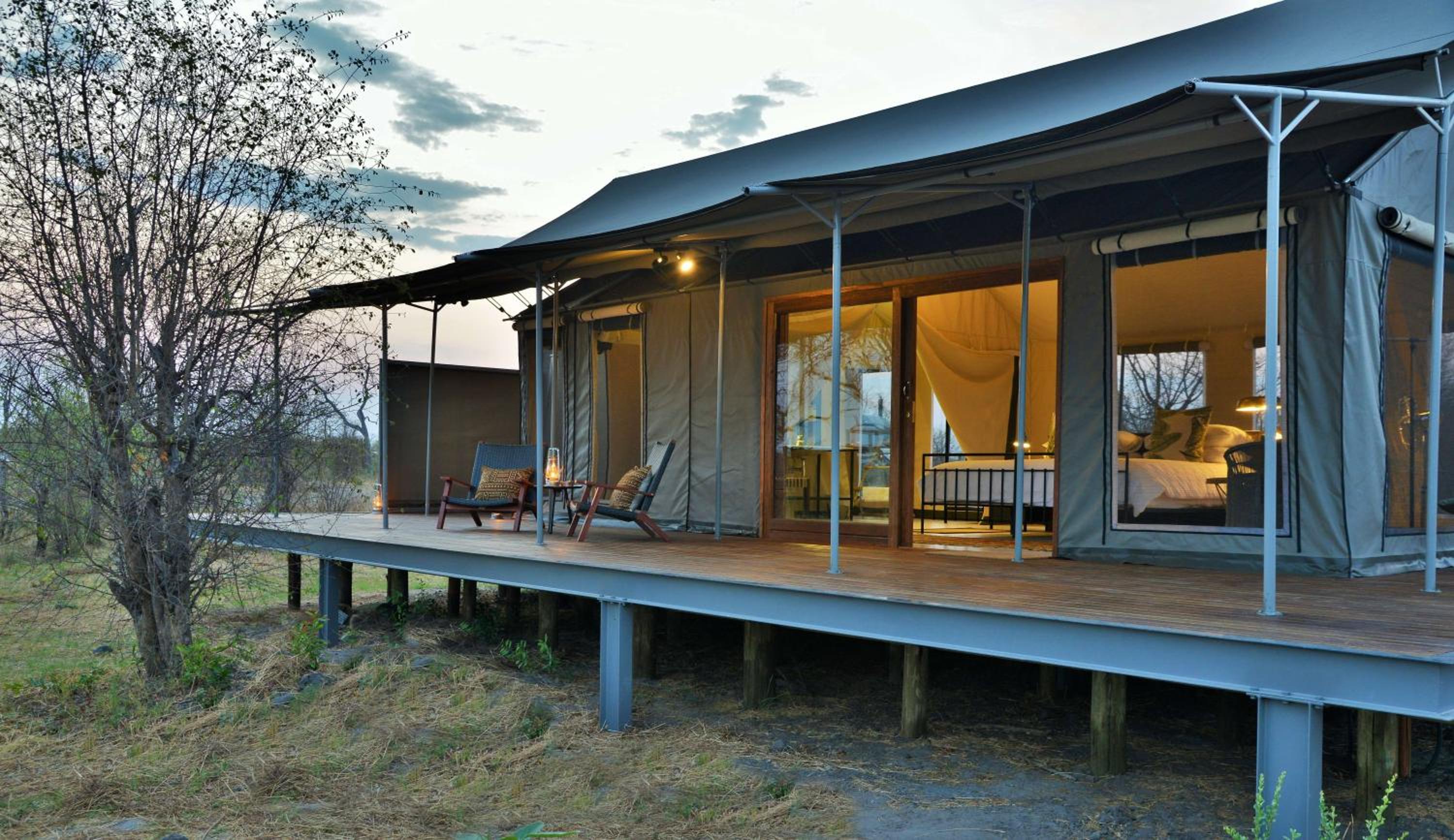 Nogatsaa Pans Chobe Lodge