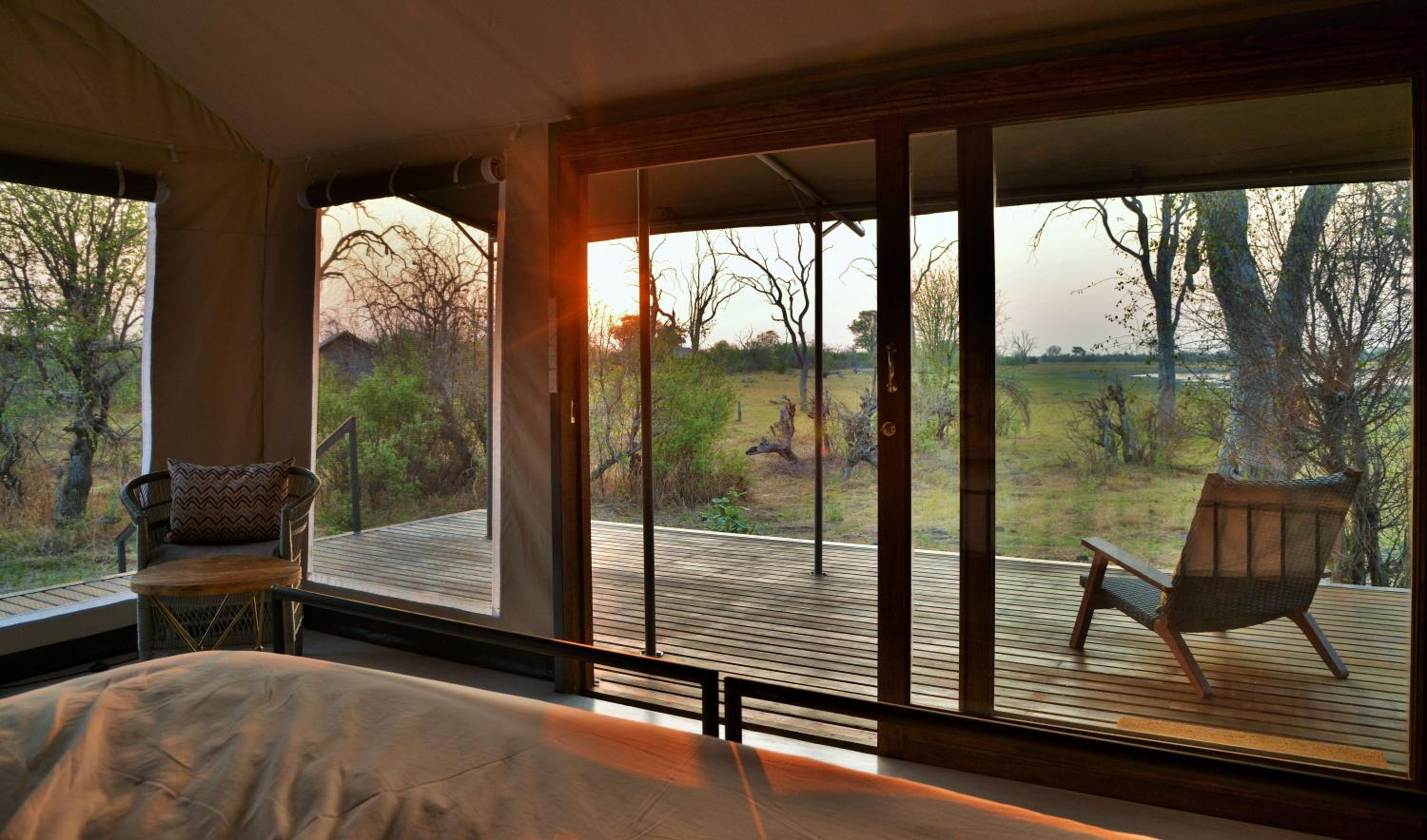 Nogatsaa Pans Chobe Lodge