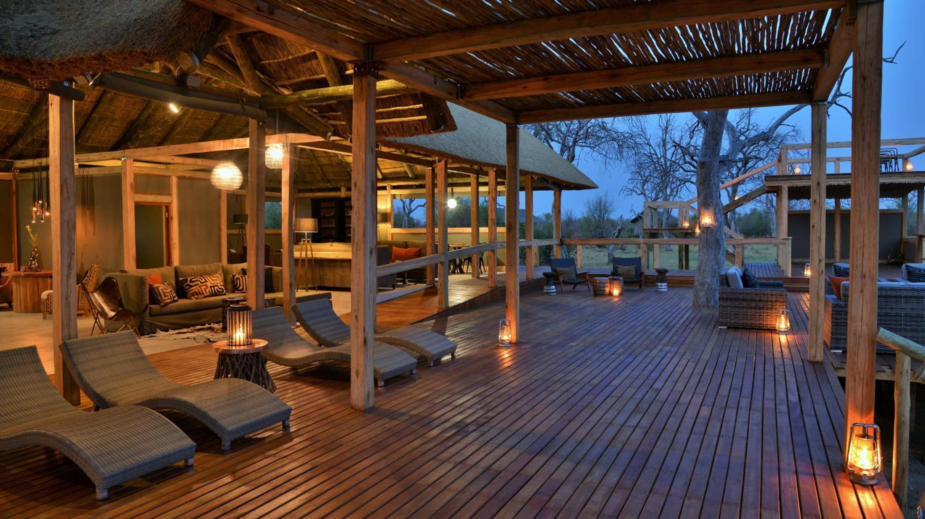 Nogatsaa Pans Chobe Lodge