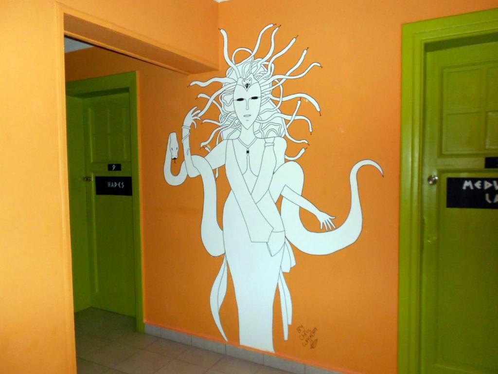 Zeus Hostel
