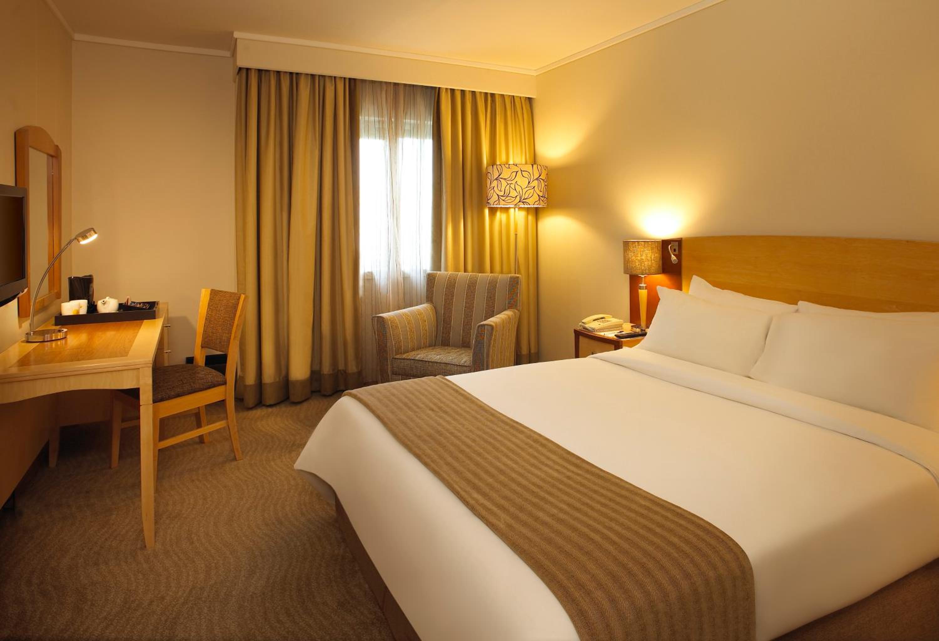 Johannesburg Vacations - Garden Court Eastgate - Property Image 2