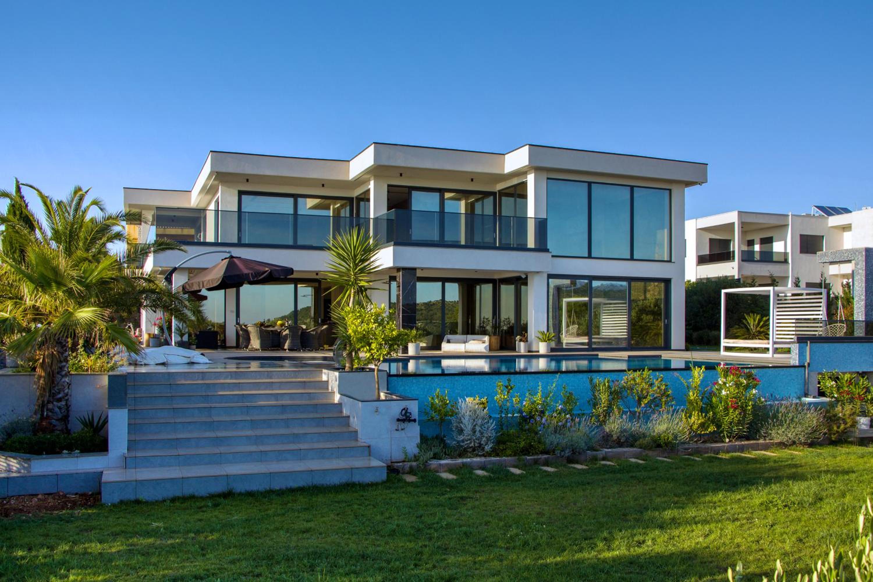 Residence Malibu Sunrise