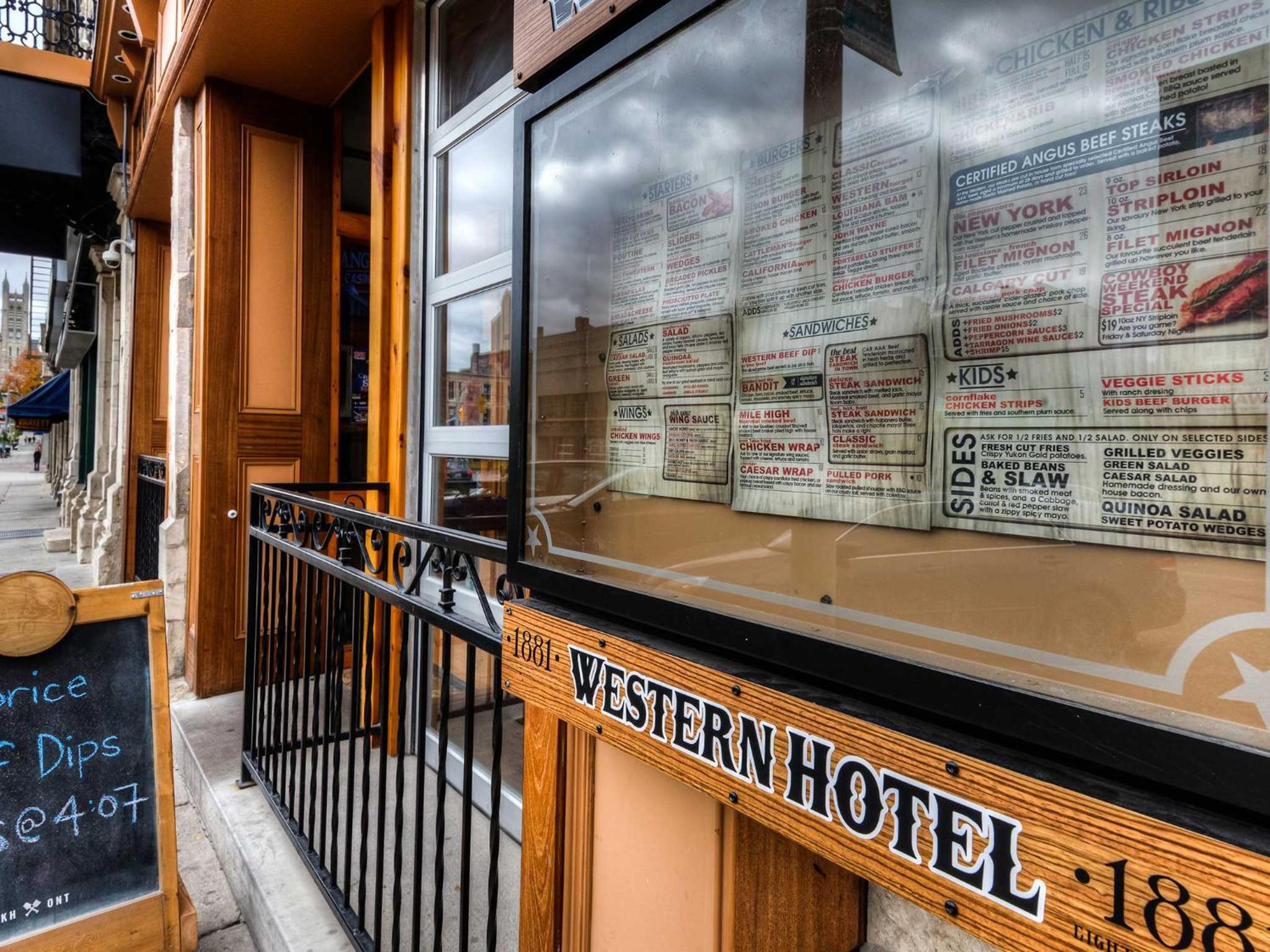 Guelph Vacations - Western Hotel Executive Suites - Property Image 45