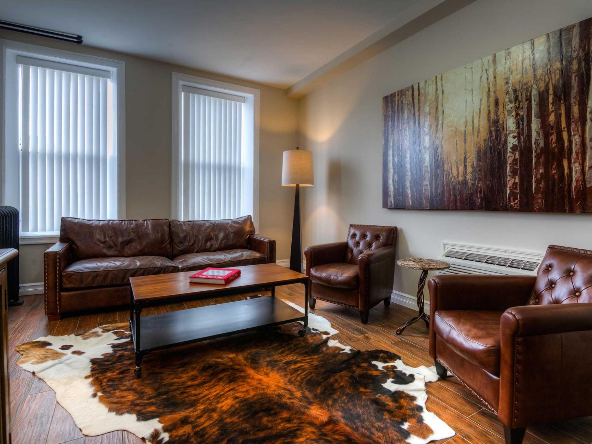 Guelph Vacations - Western Hotel Executive Suites - Property Image 37