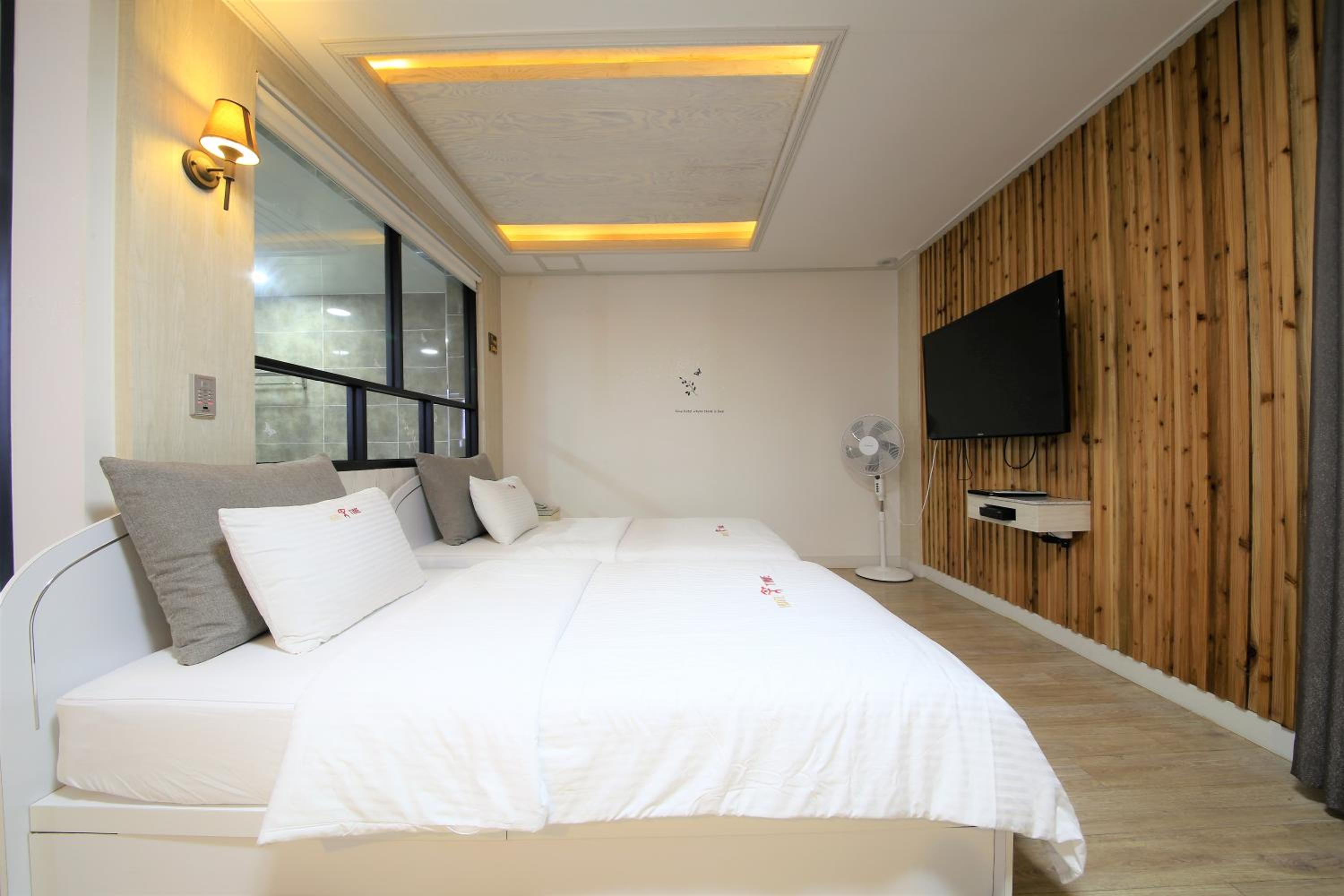 Time Hotel