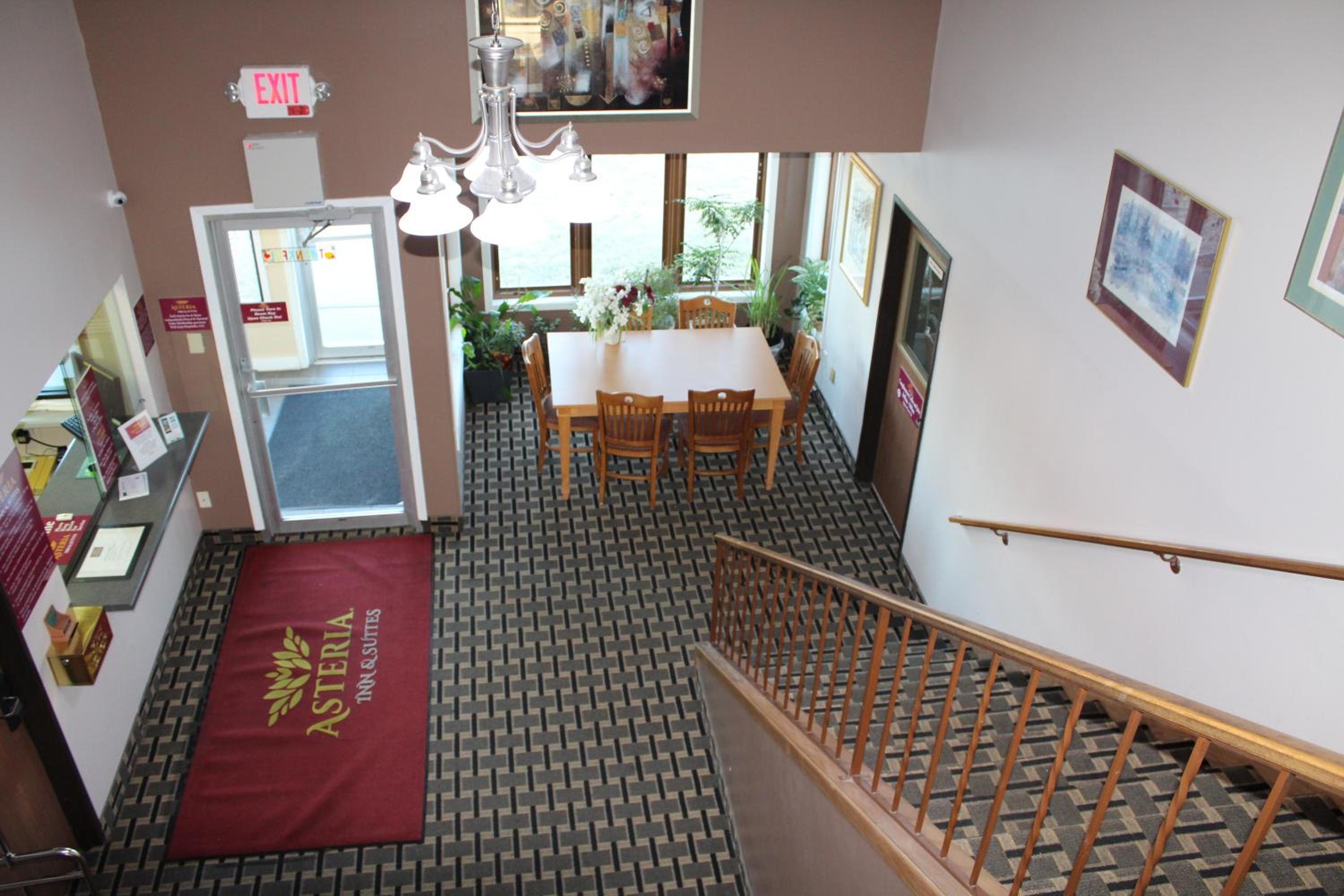 Coratel Inn and Suites Maple Grove - Property Image 36
