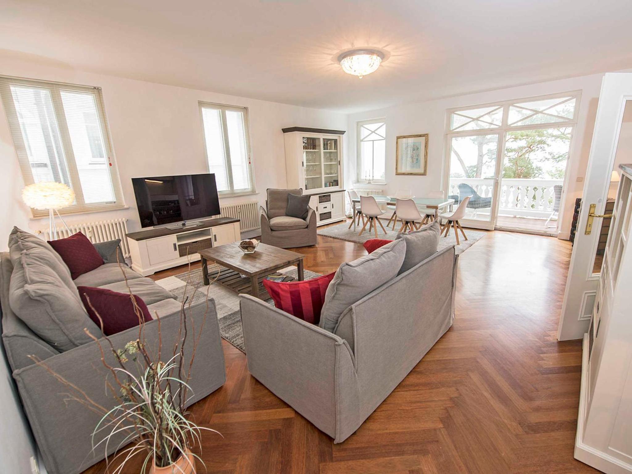 Villa Strandburg in Binz - WG 10 mit Balkon und Meerblick