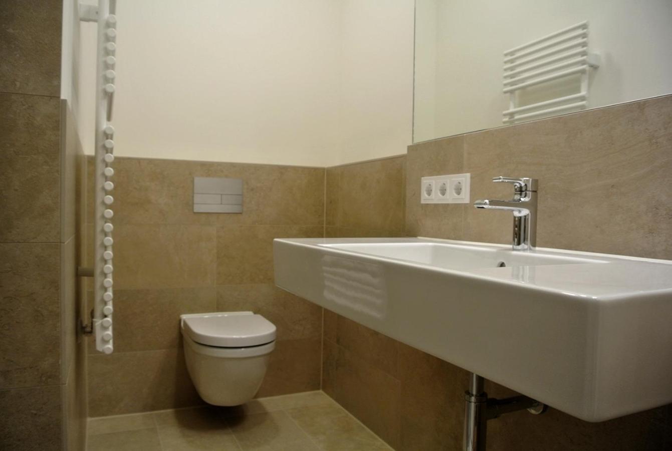 BonusFeature Apartments