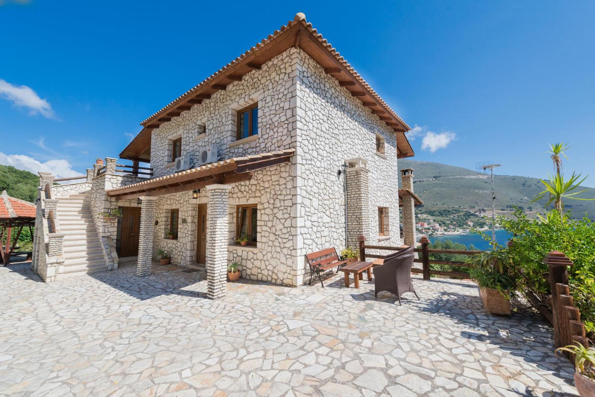 Luxury Stone Apartments view 3