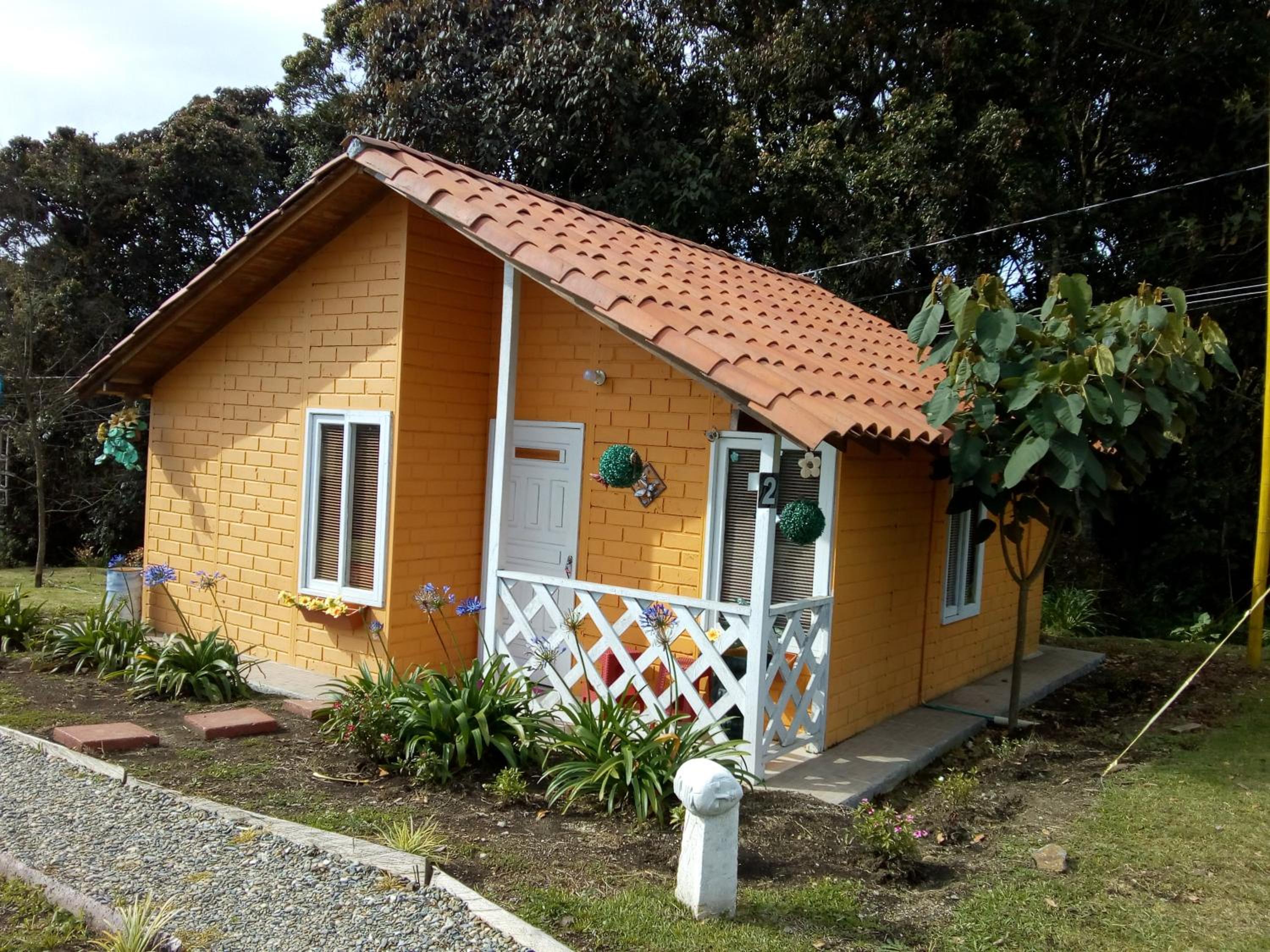 Hospedaje Santaelena -chalets de montaña-