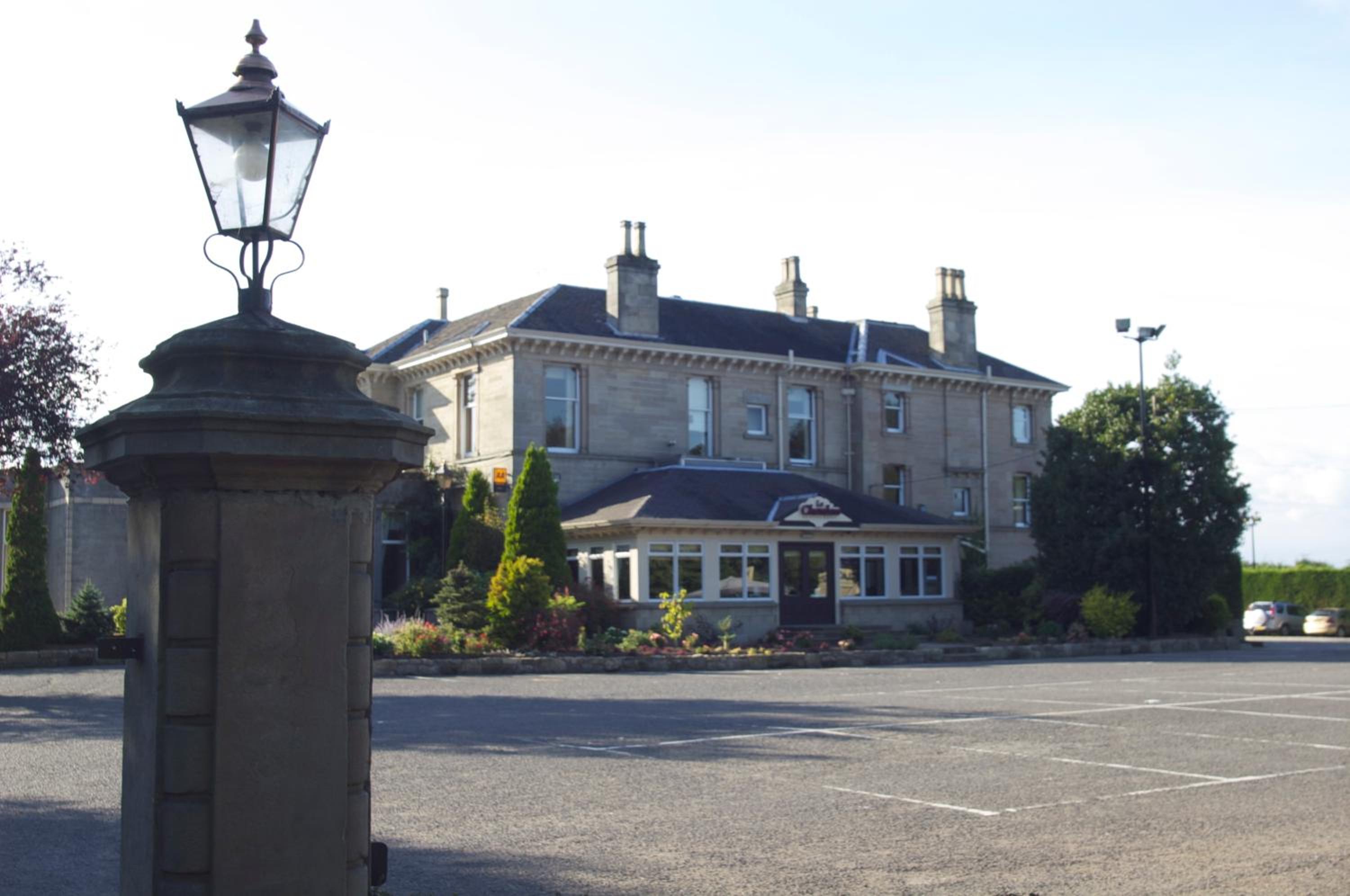 Hotel The Grange Manor - Image 1