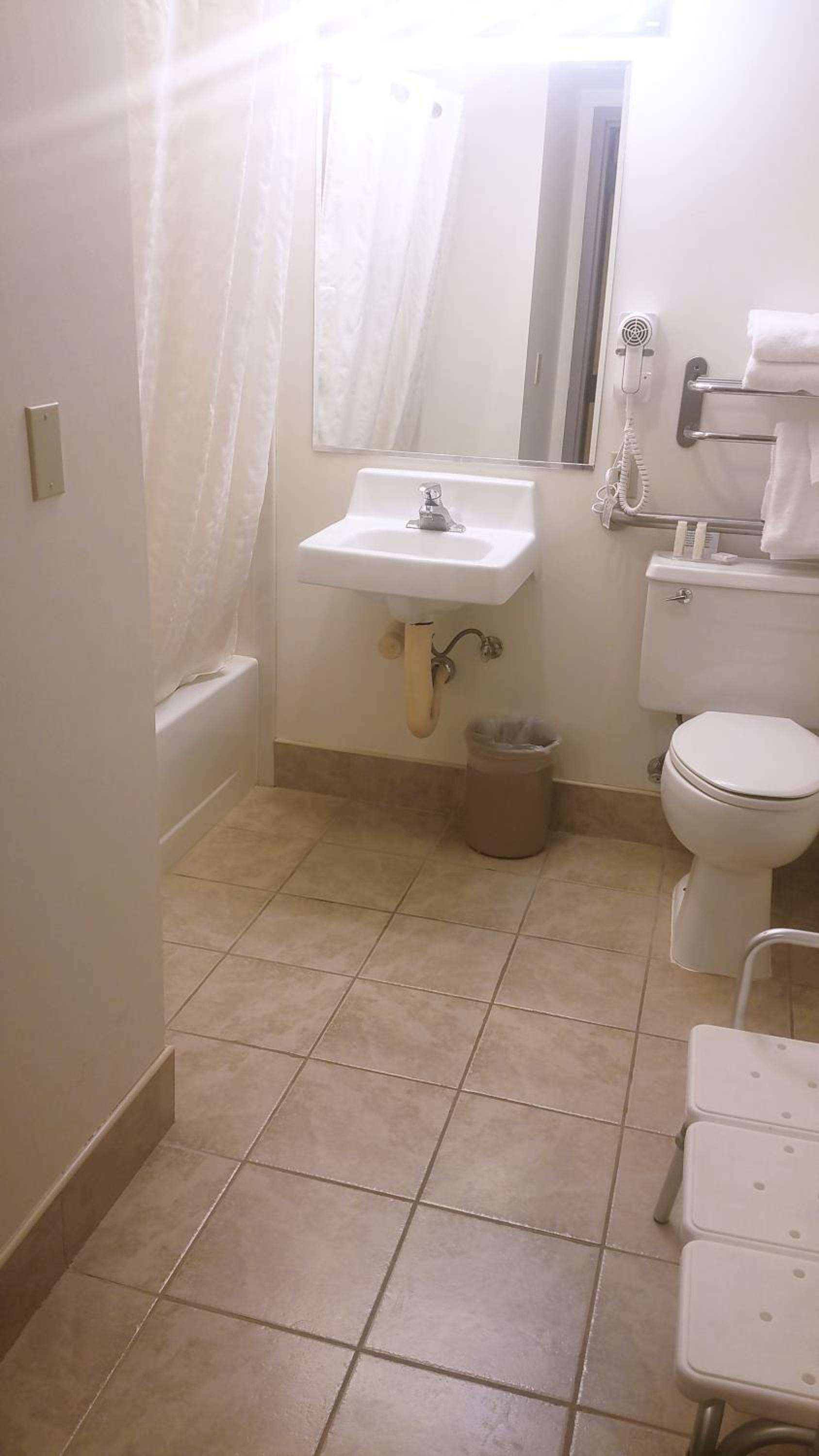 Alex Hotel and Suites Anchorage Airport