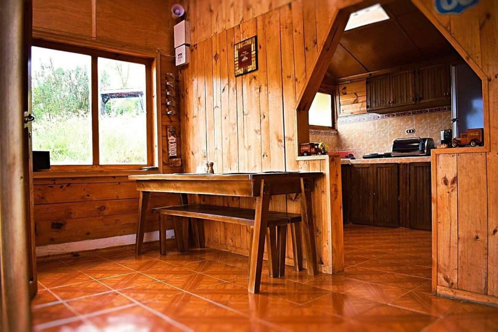 CASA LA KOCHA, Cabin, Hostal en la Laguna de la Cocha