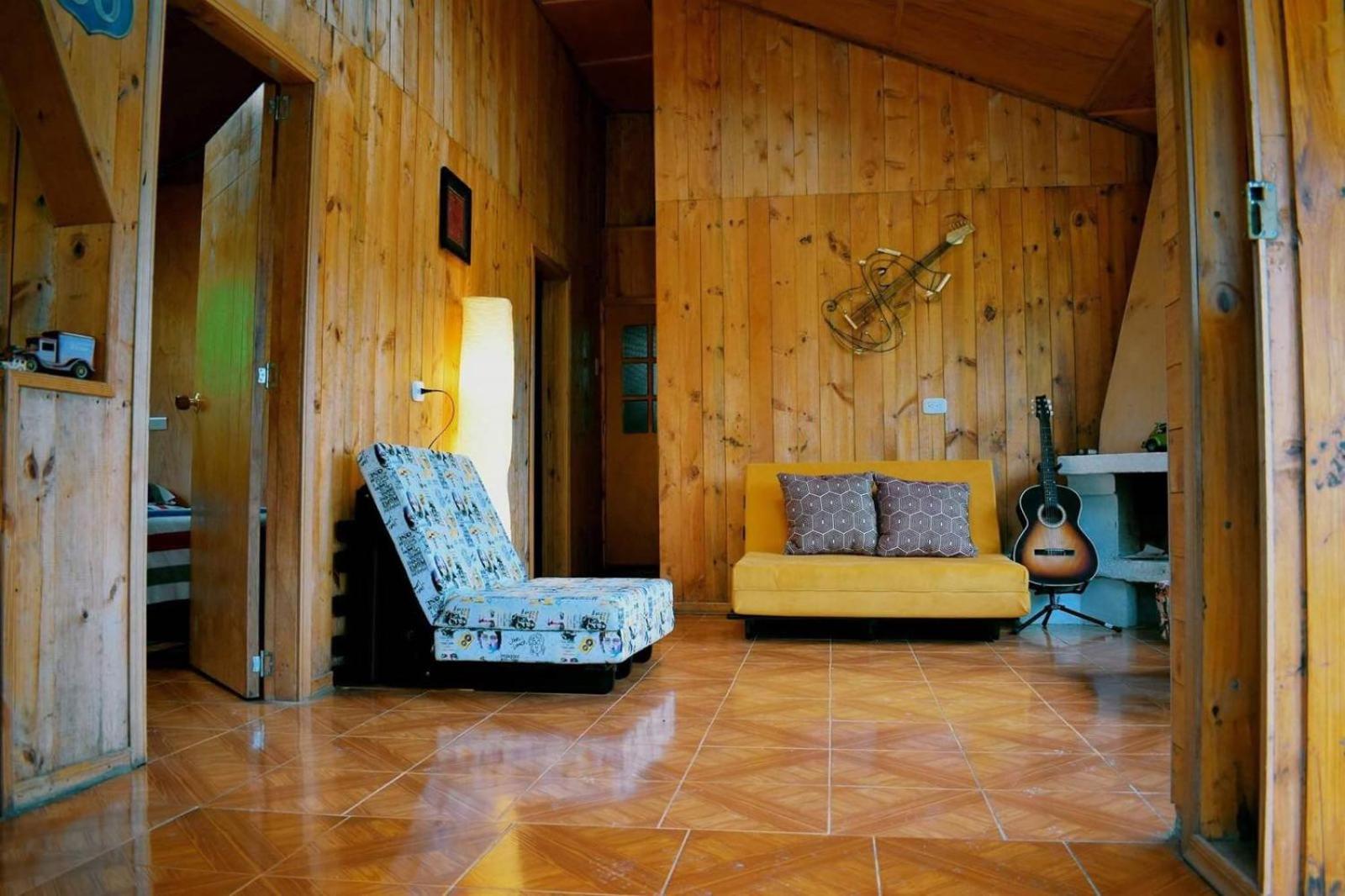 CASA LA KOCHA, Cabin, Hostal en la Laguna de la Cocha