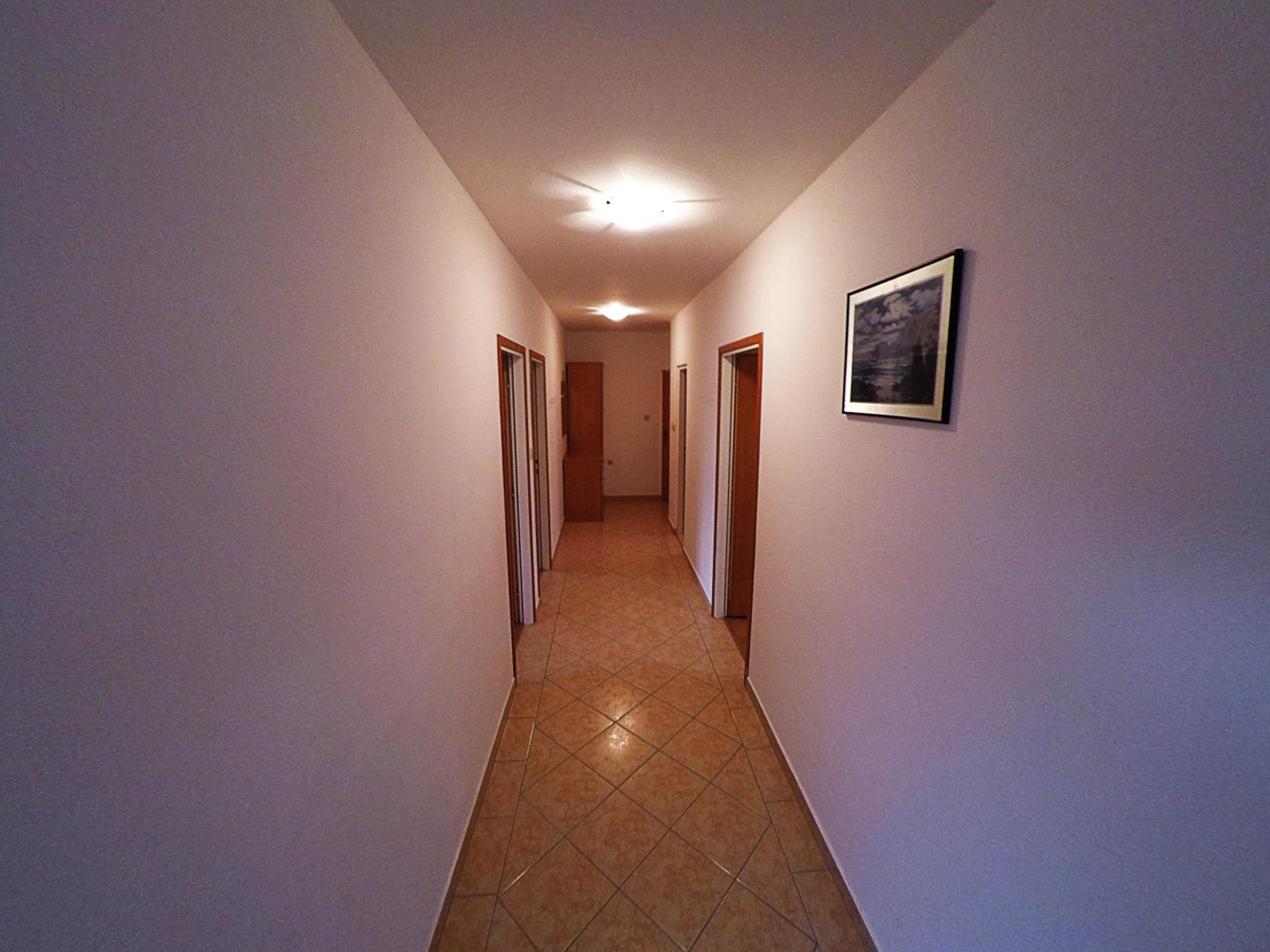 Photo 60