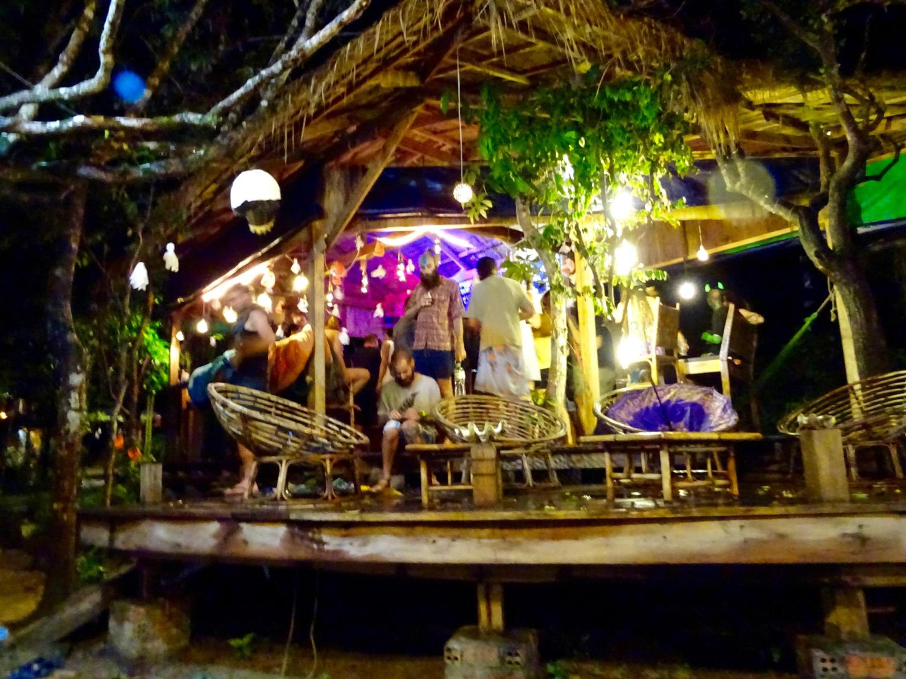 Dragonfly Guesthouse M'Pai Bay