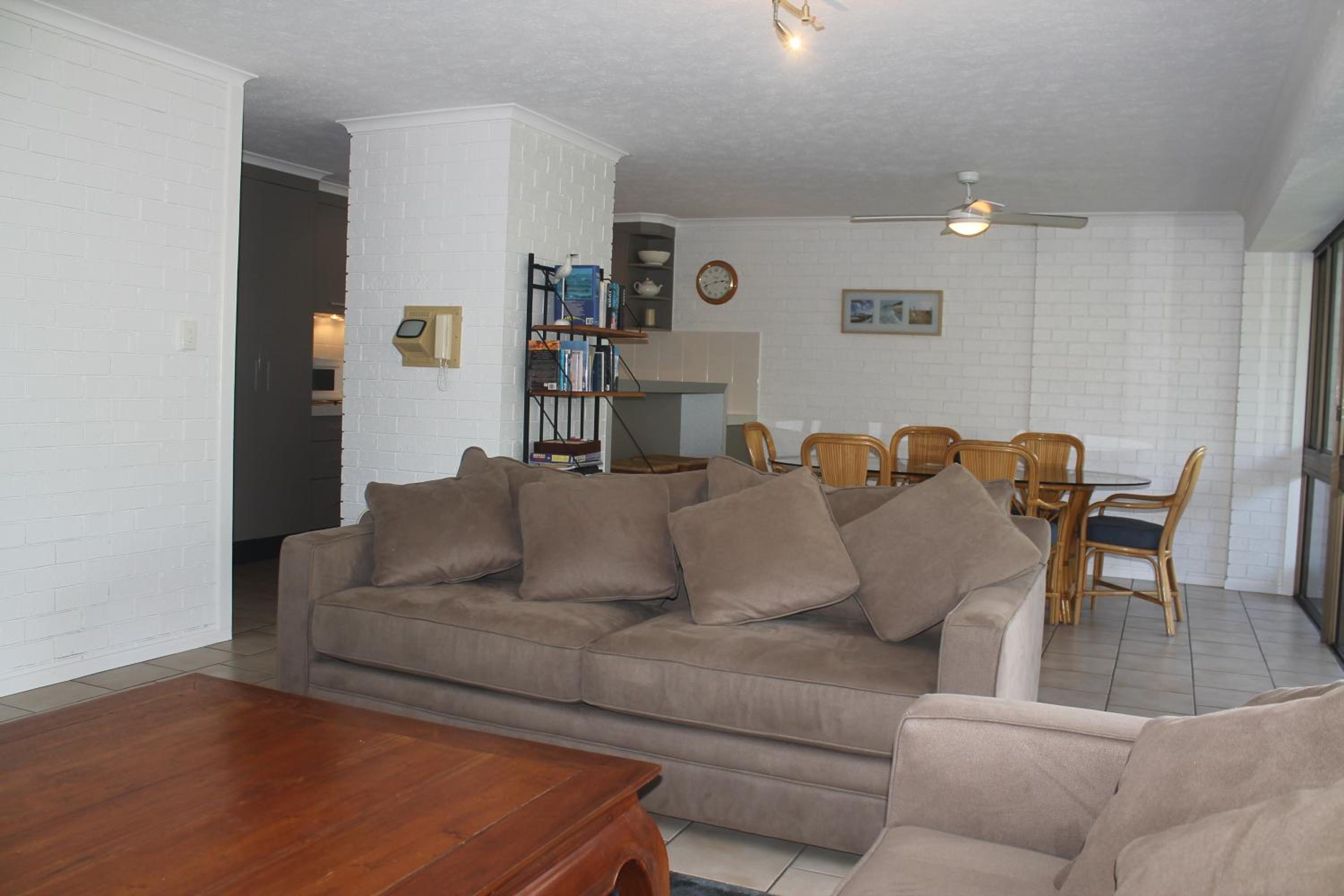 La Mer Holiday Apartments