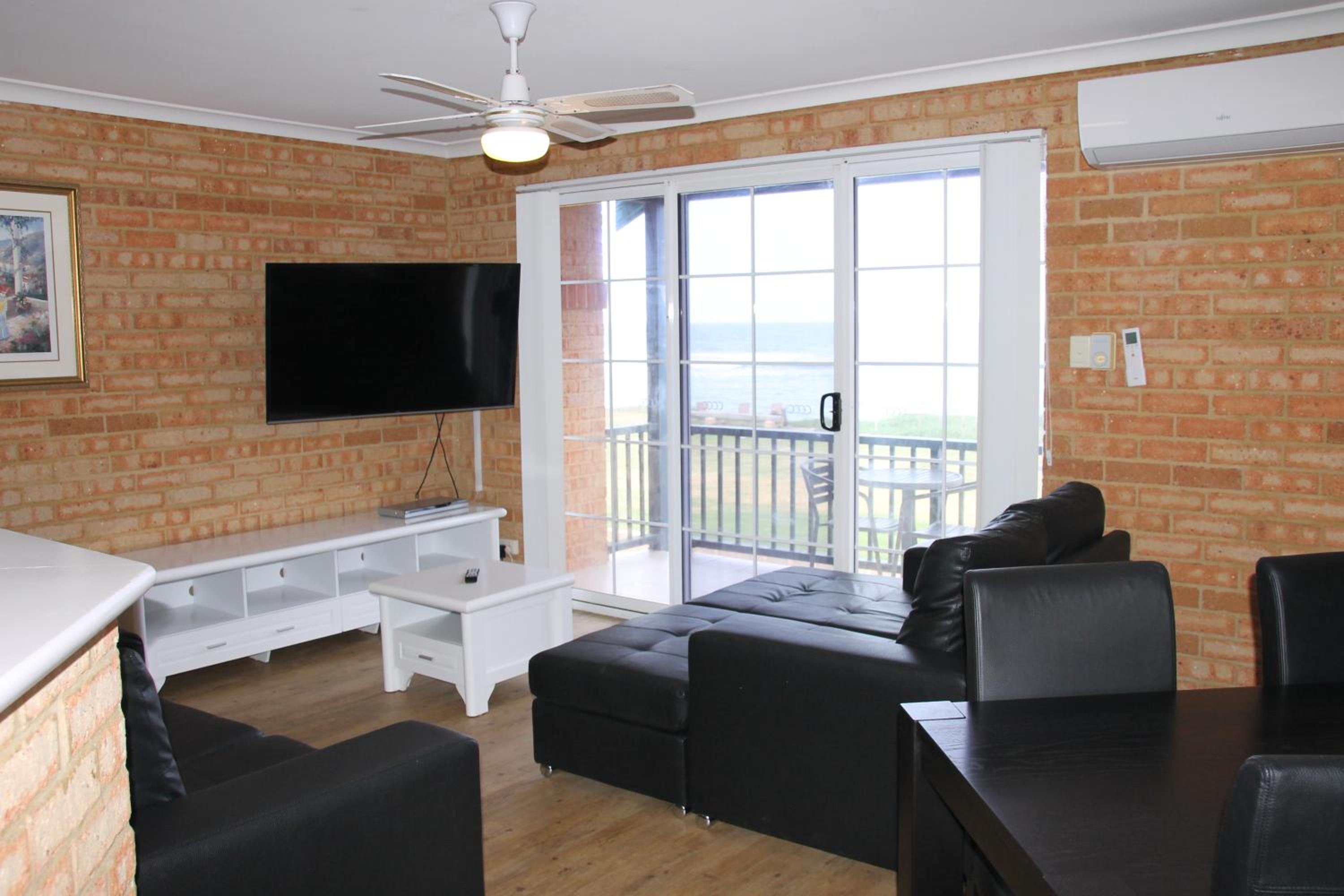 Seaspray Beach Holiday Park