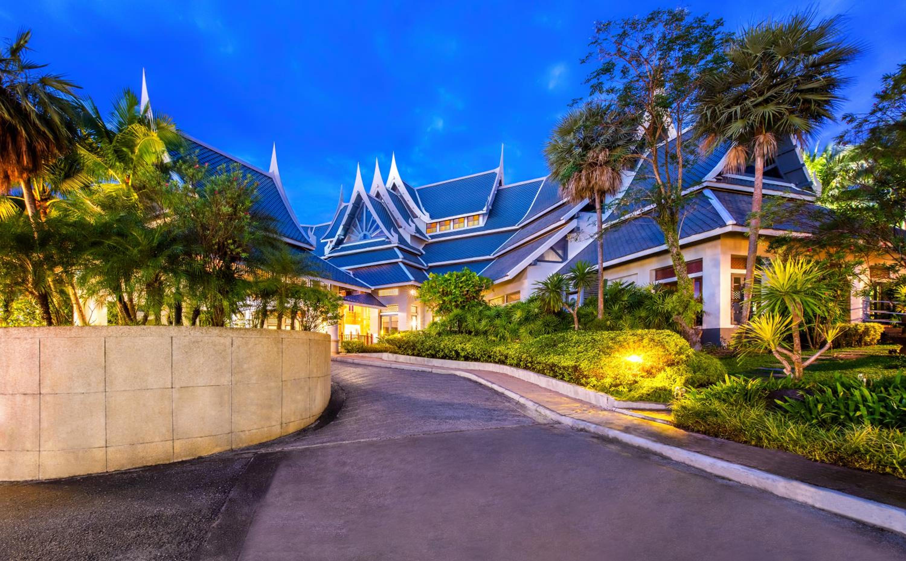 Hotel Chada Thai Village - Image 1