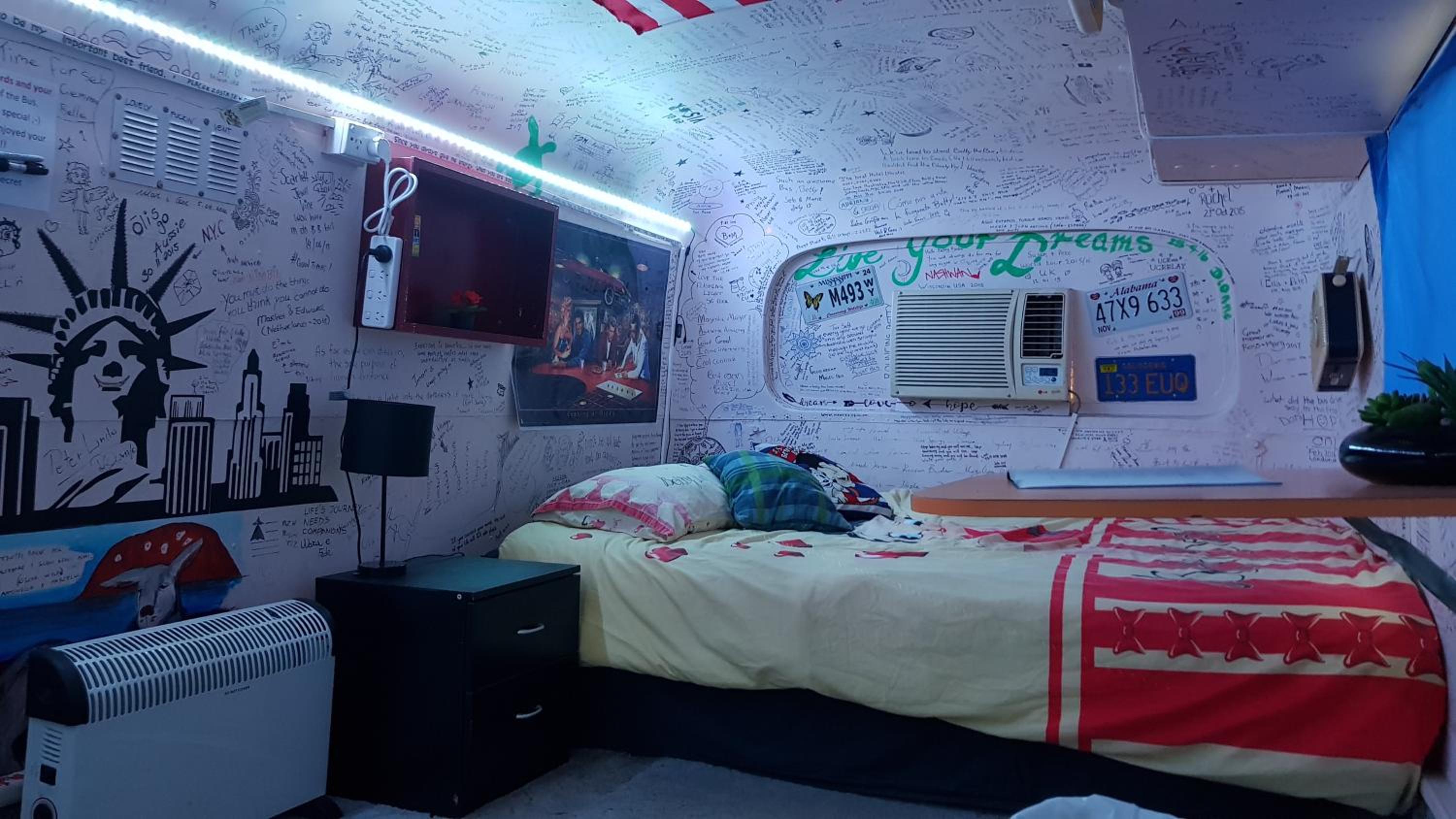 Photo 19