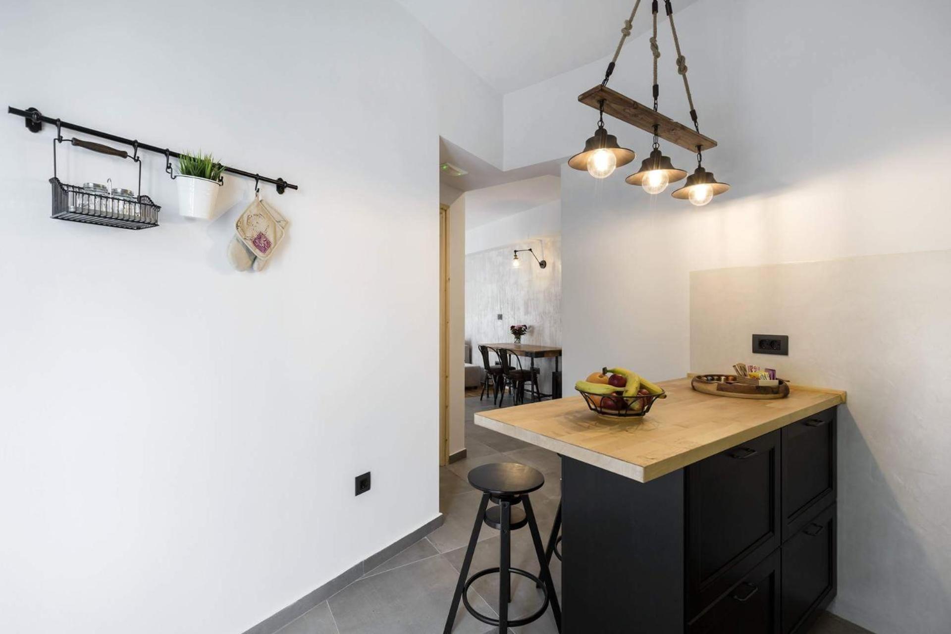 Atmospheric Apartment near Acropolis by Cloudkeys photo 3