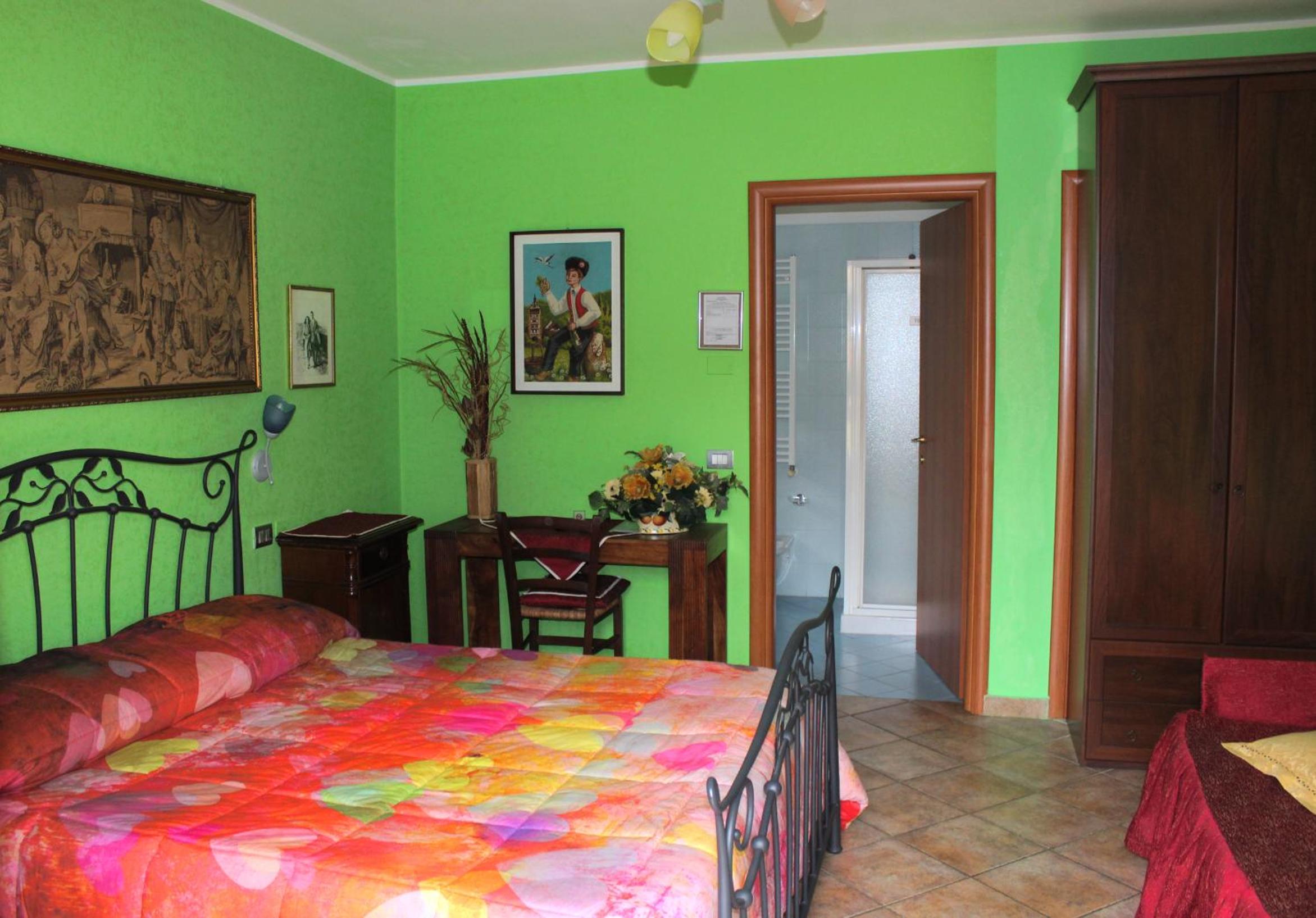 Photo 11