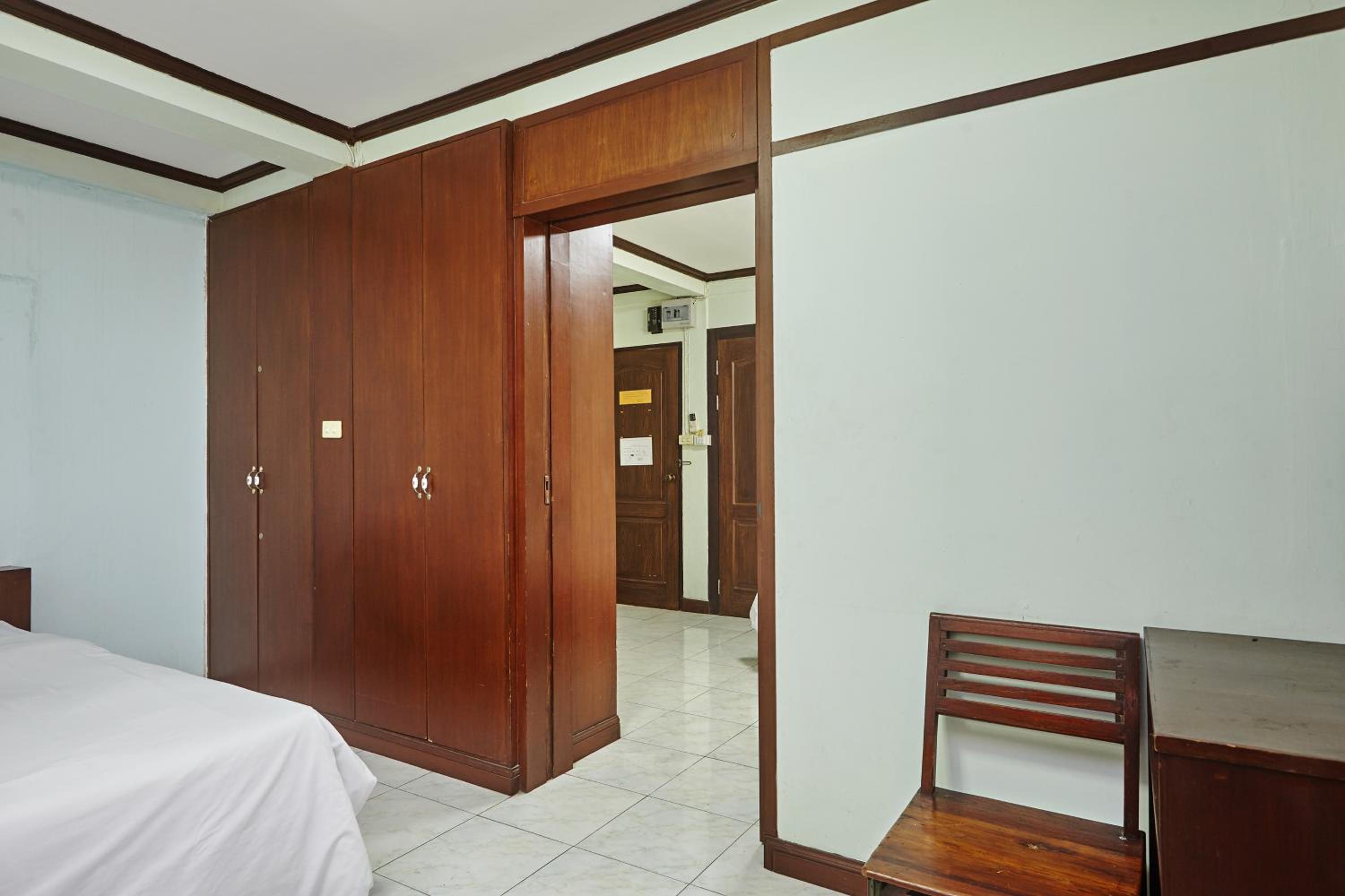 Amarin Inn