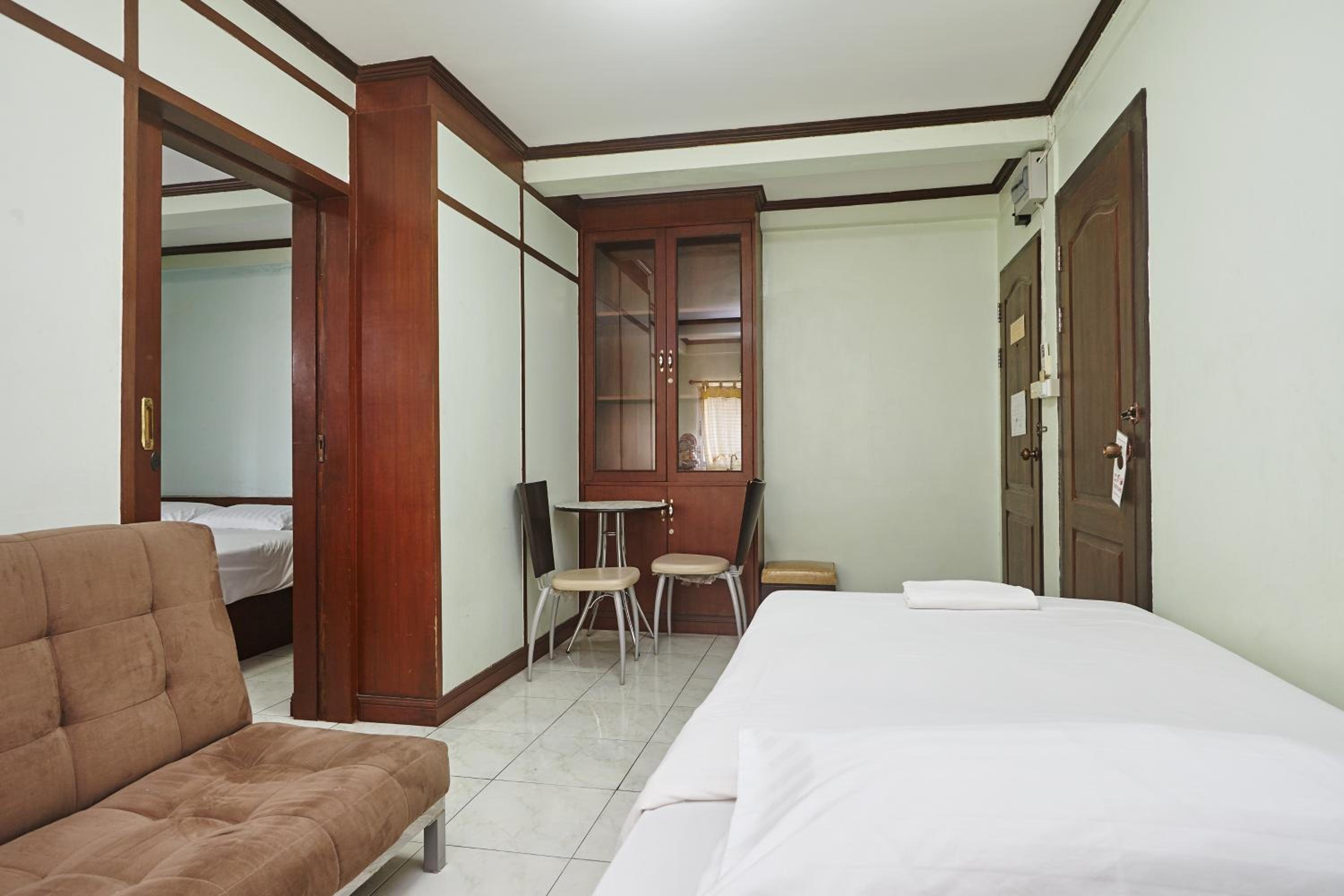 Amarin Inn
