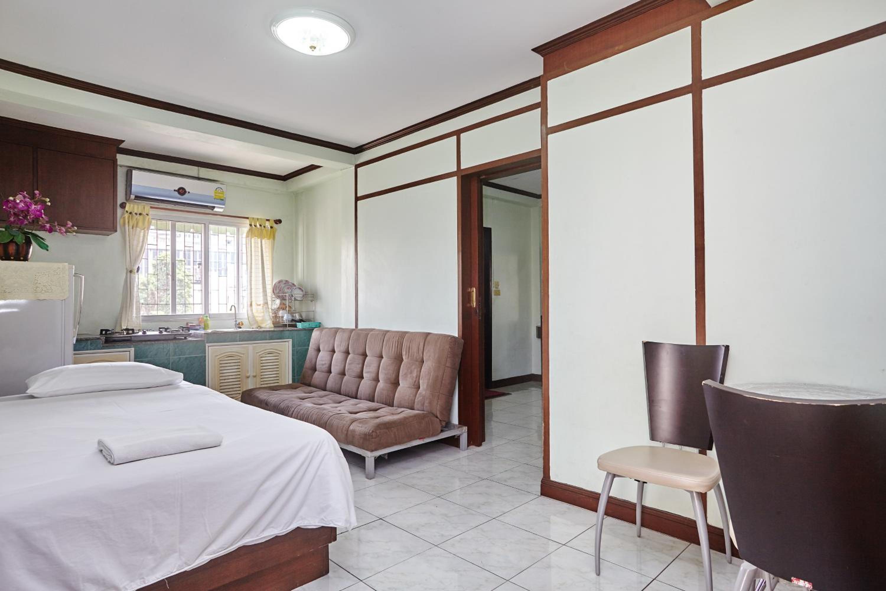 Amarin Inn