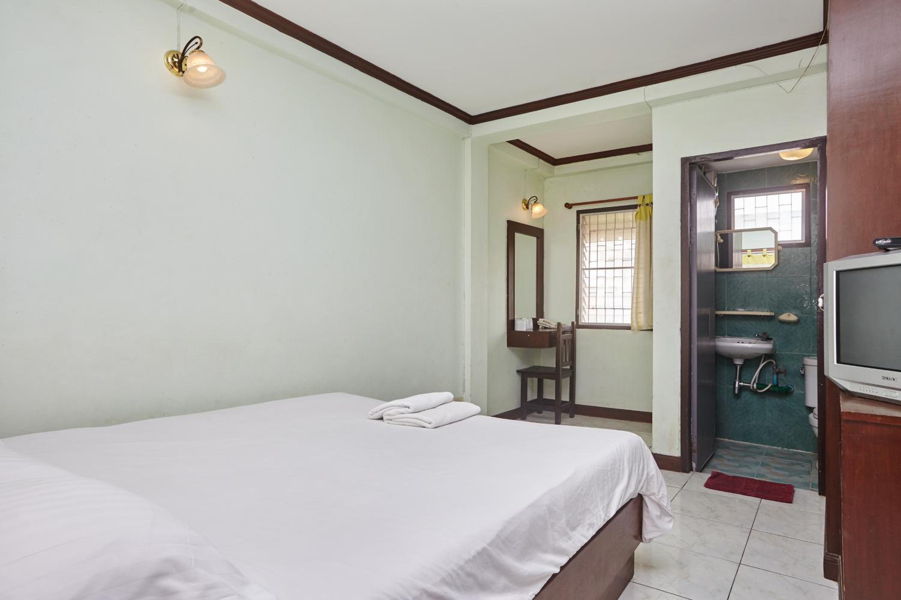 Amarin Inn