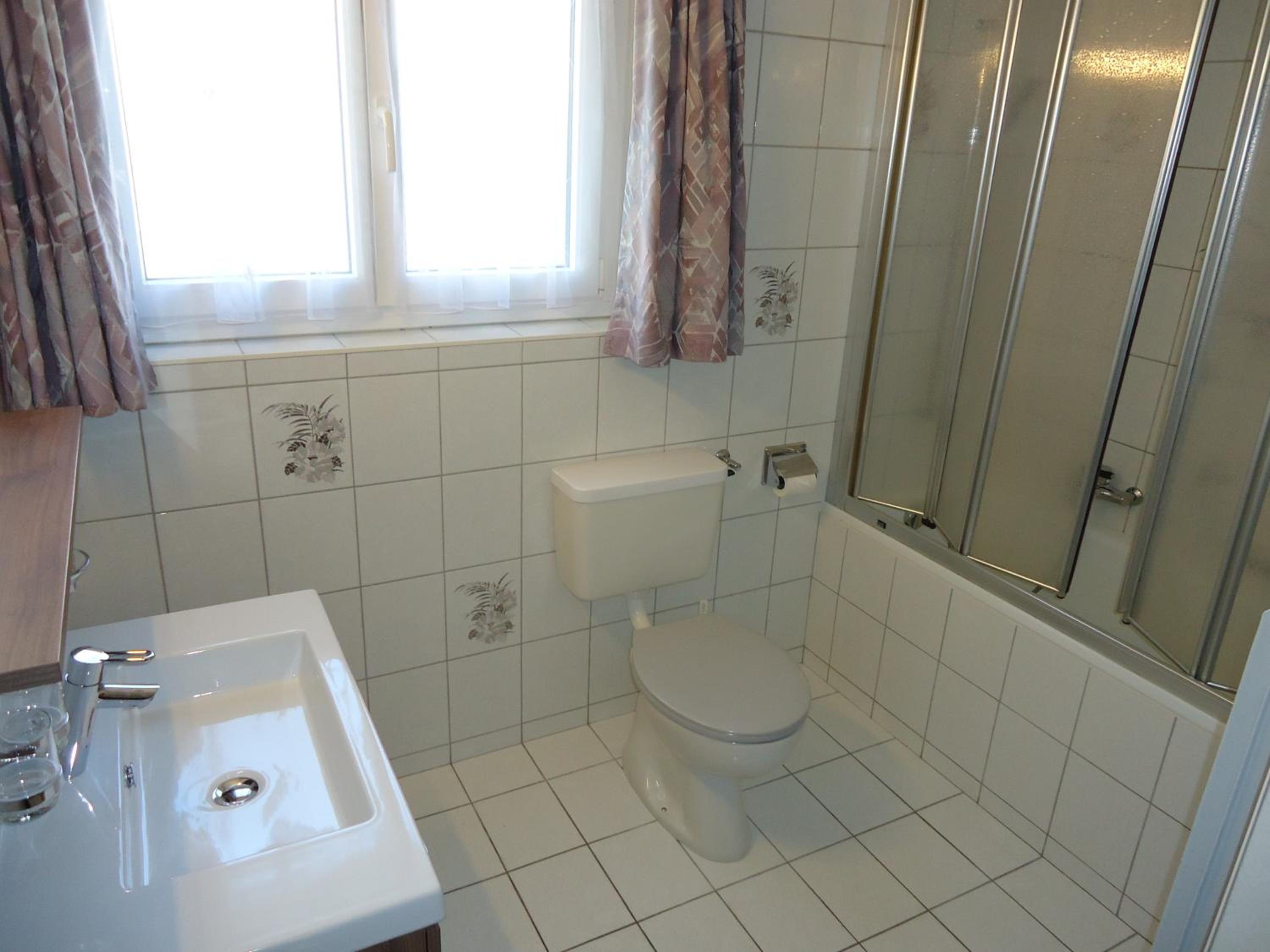 Photo 37