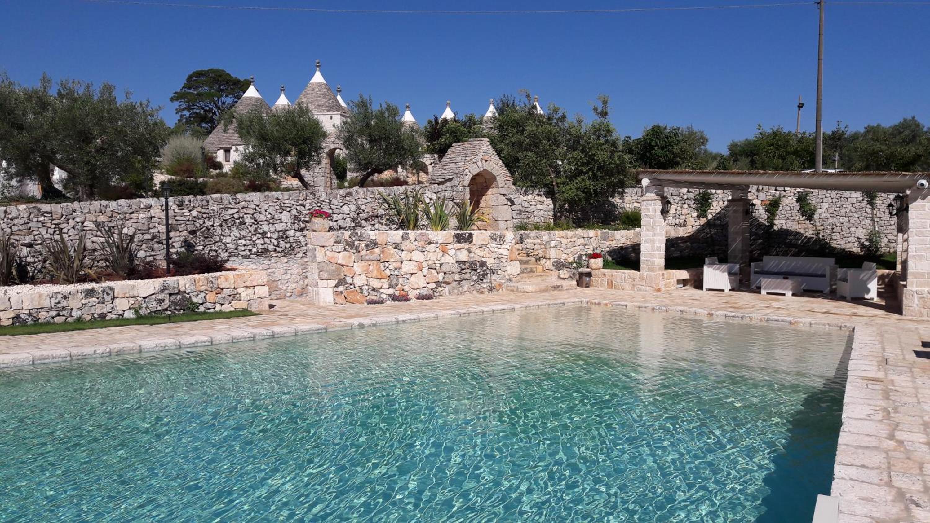 Trulli Arco Antico view 5