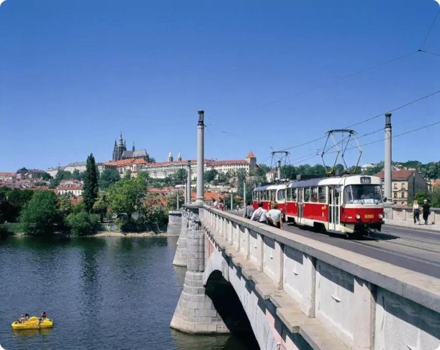 LOVELY Prague Apartment