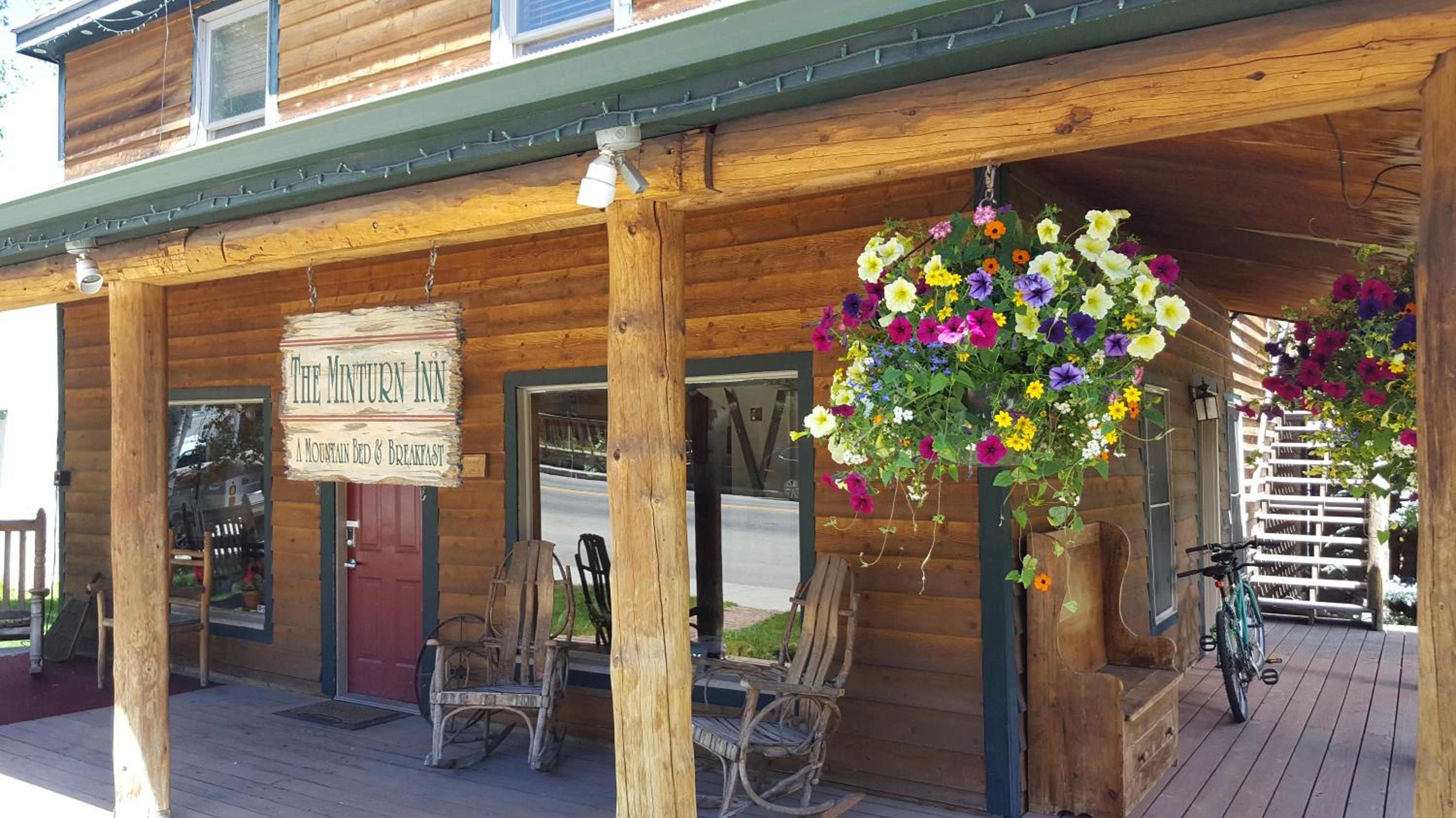 Minturn Inn view 4