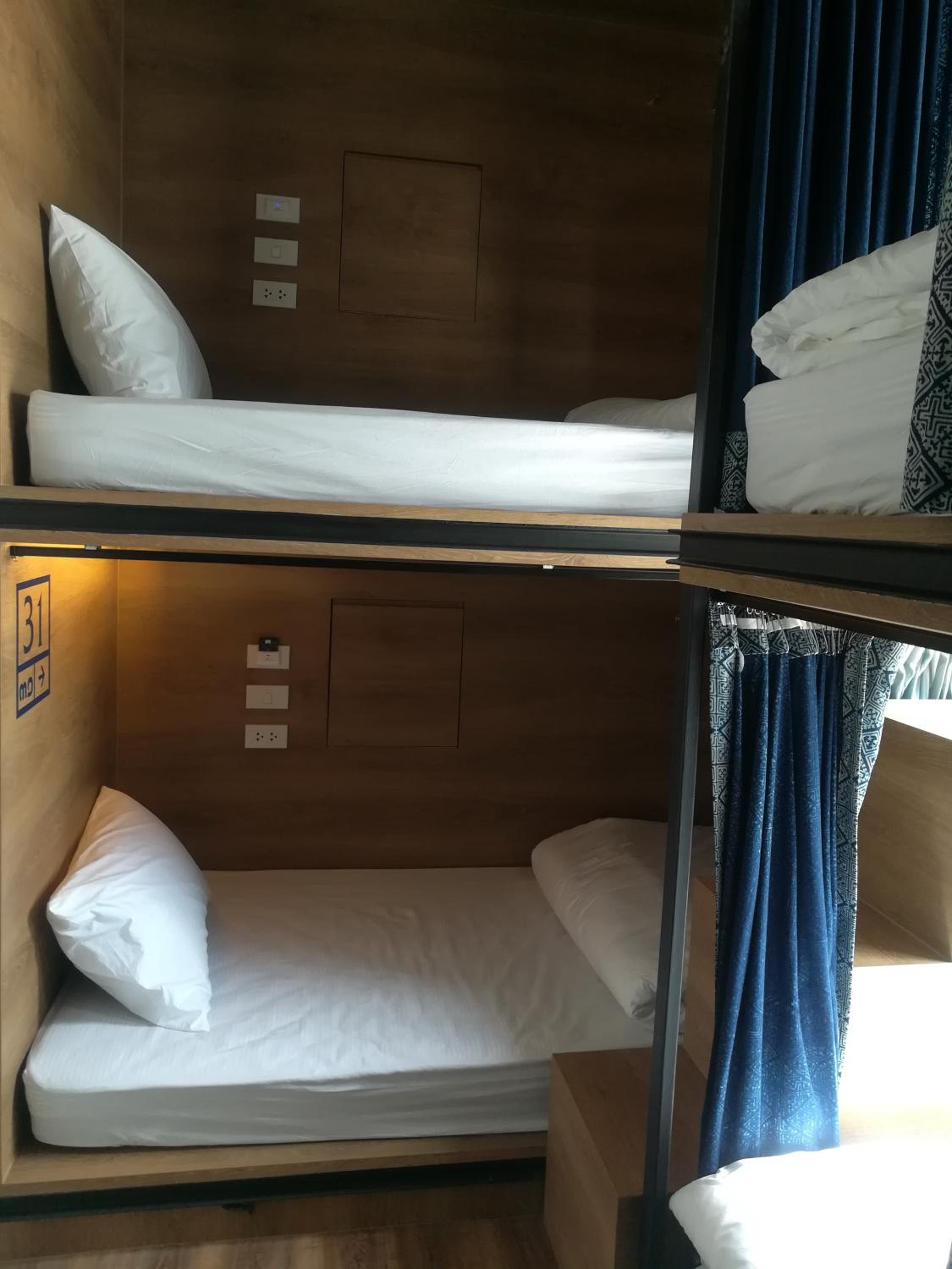 Natee Hostel