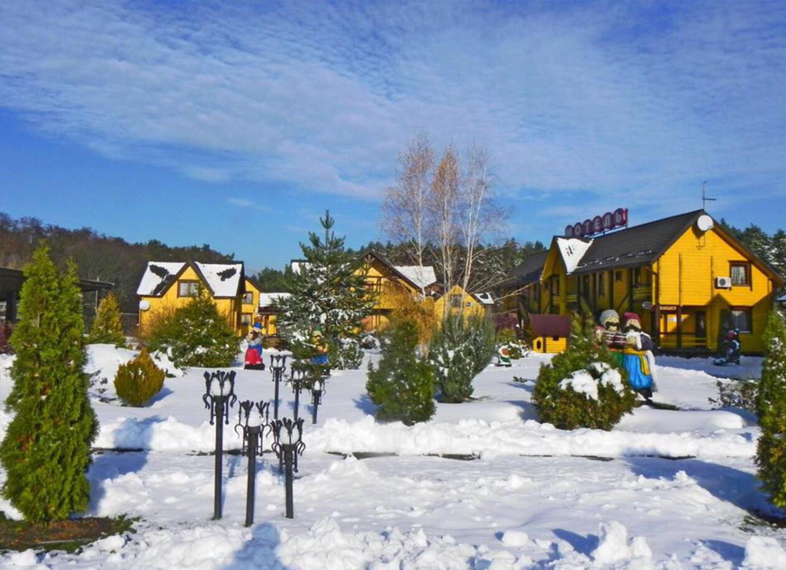 Hotel and restaurant complex Skolmo