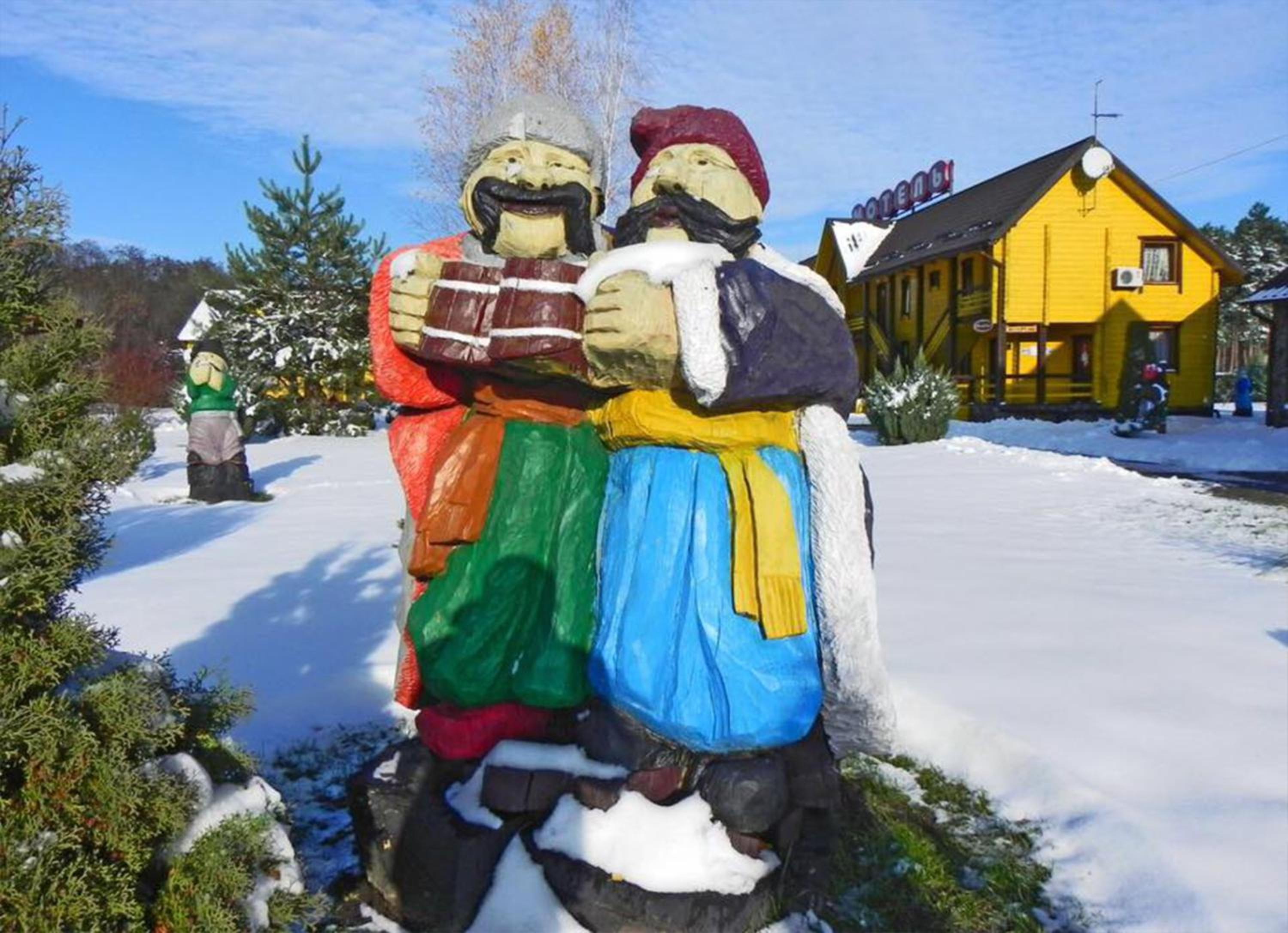 Hotel and restaurant complex Skolmo