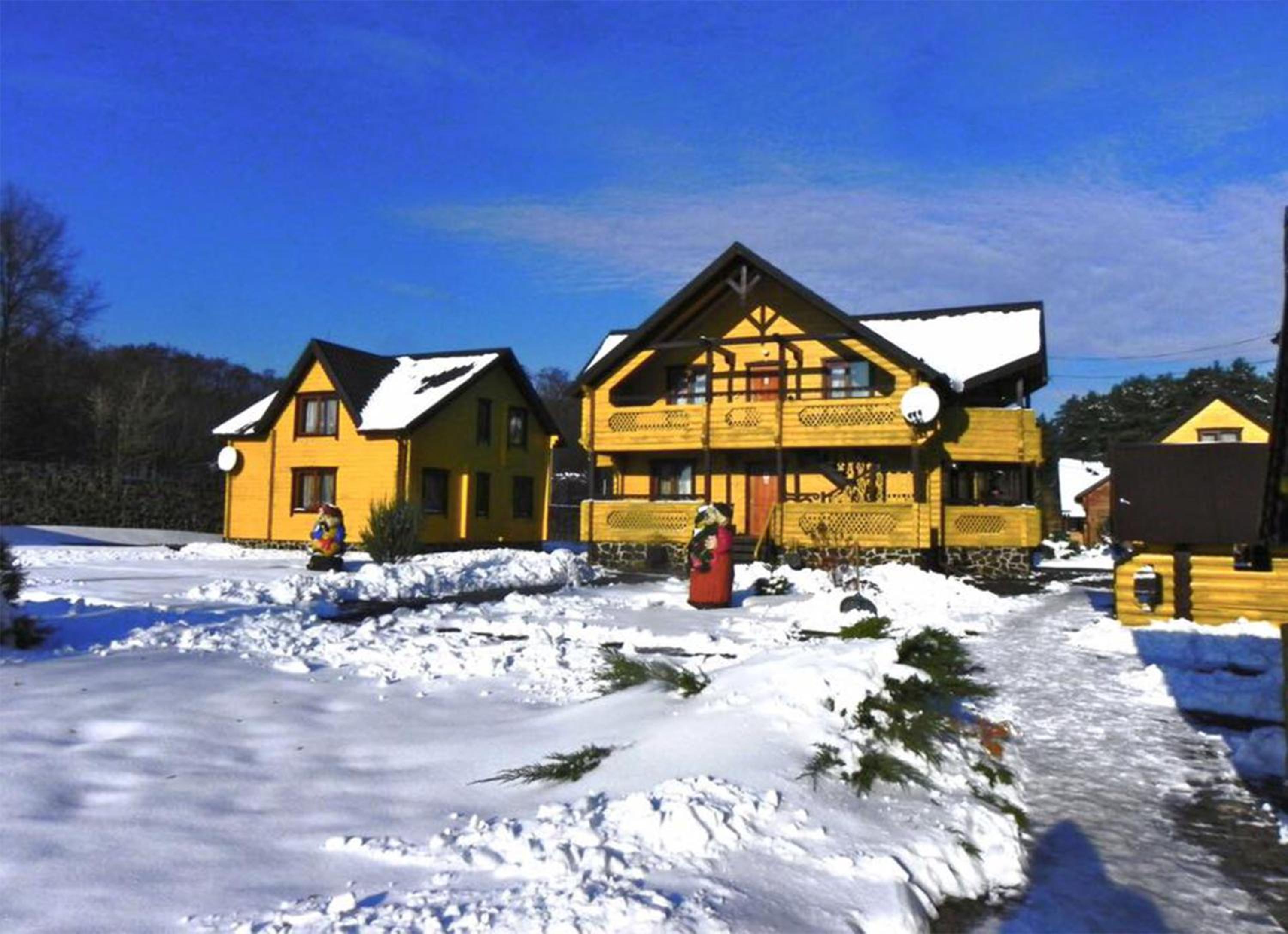 Hotel and restaurant complex Skolmo