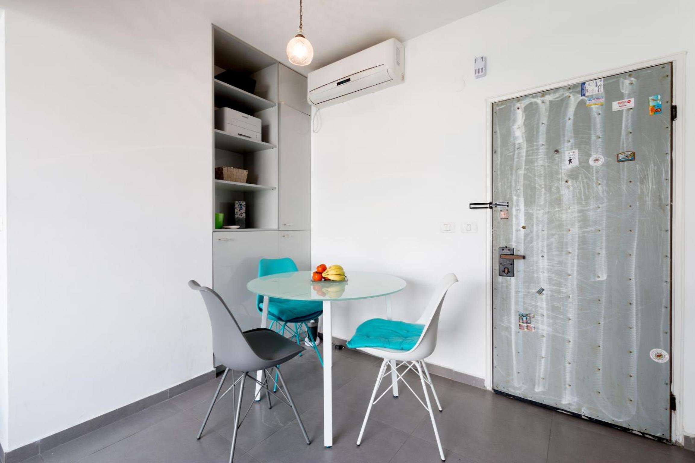 Bright 2 BR in Hype Neighborhood by FeelHome