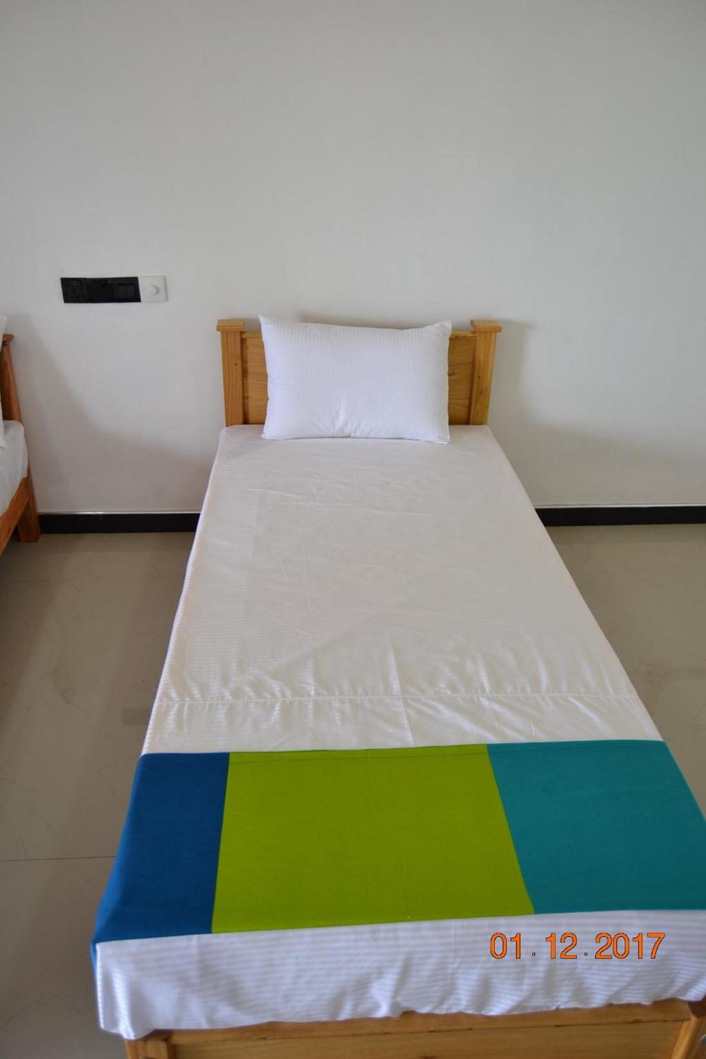 Shan Guest and Restaurant Nilaveli