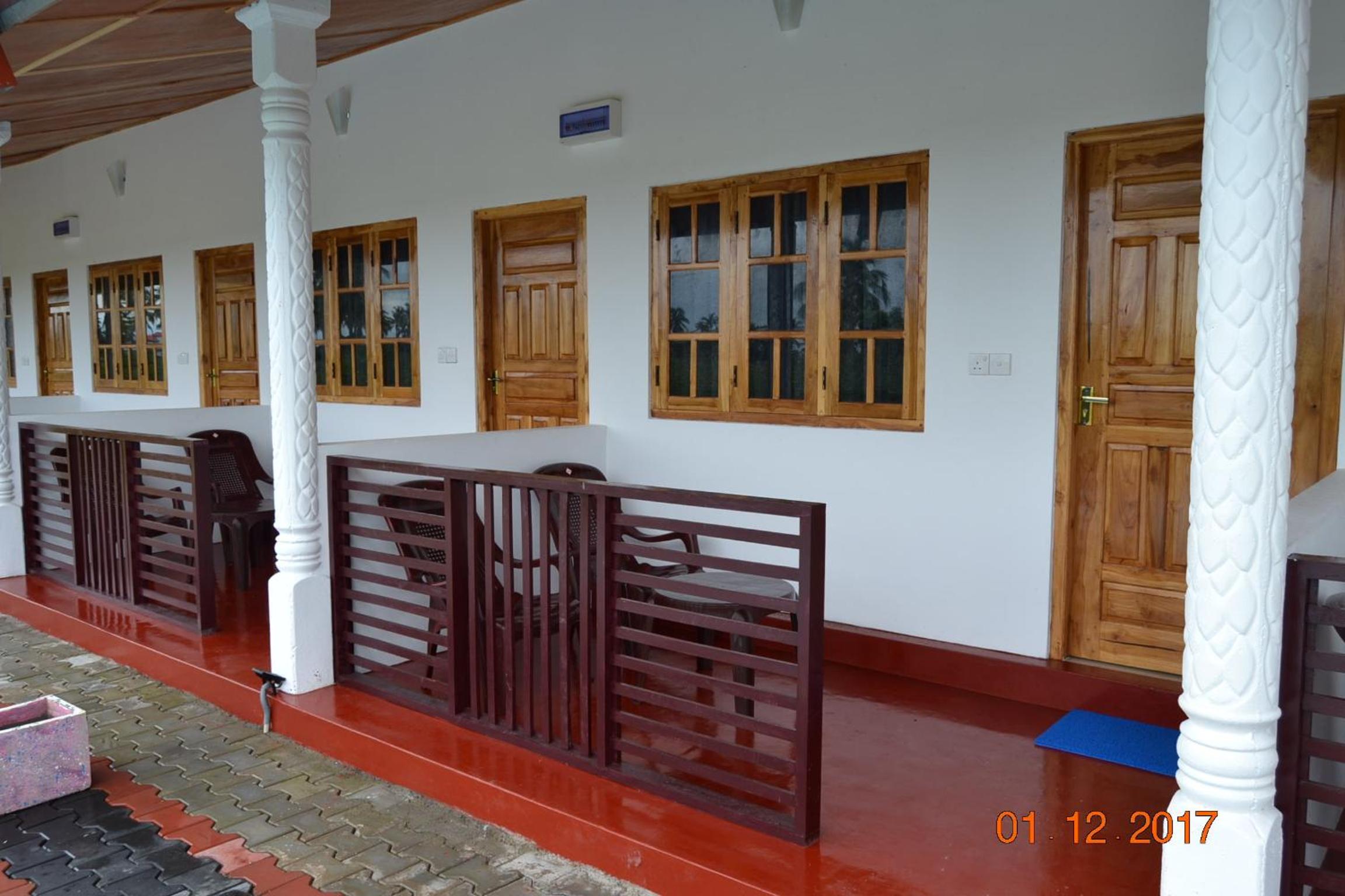 Shan Guest and Restaurant Nilaveli