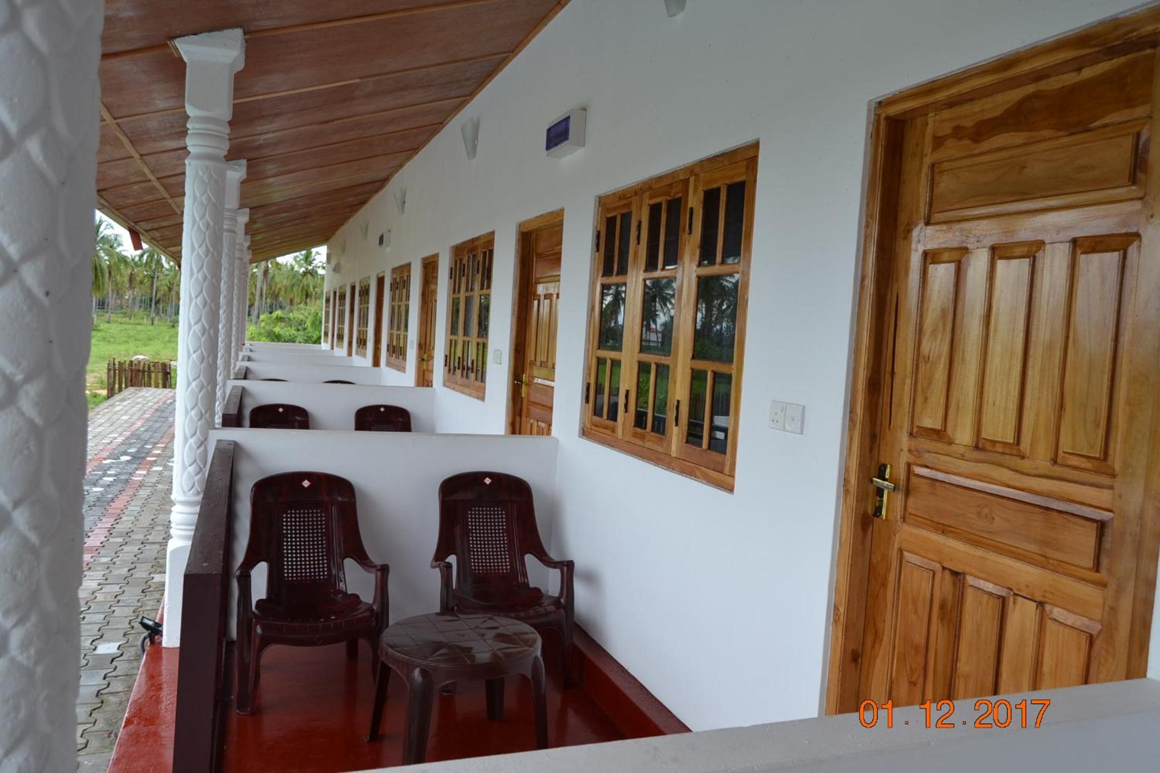 Shan Guest and Restaurant Nilaveli