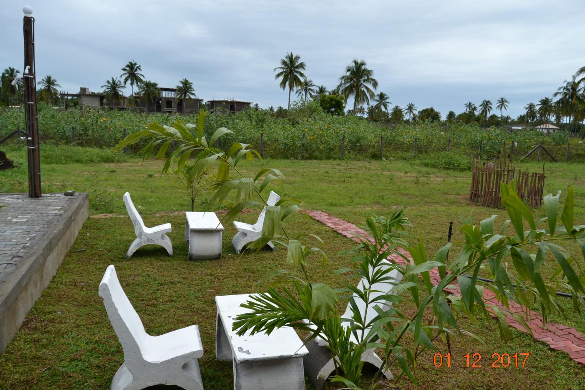 Shan Guest and Restaurant Nilaveli