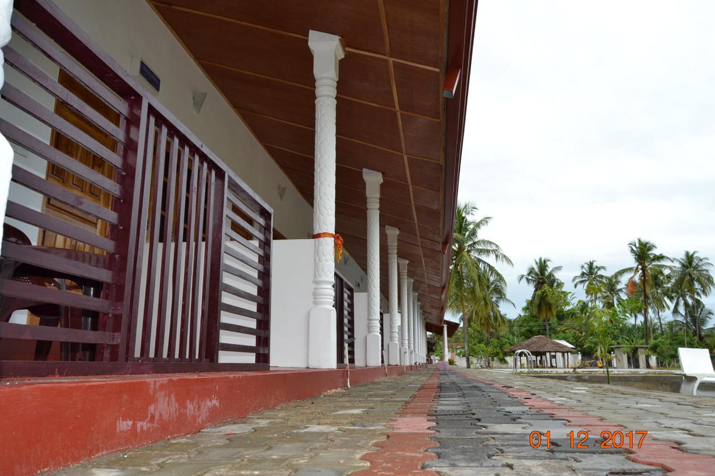 Shan Guest and Restaurant Nilaveli