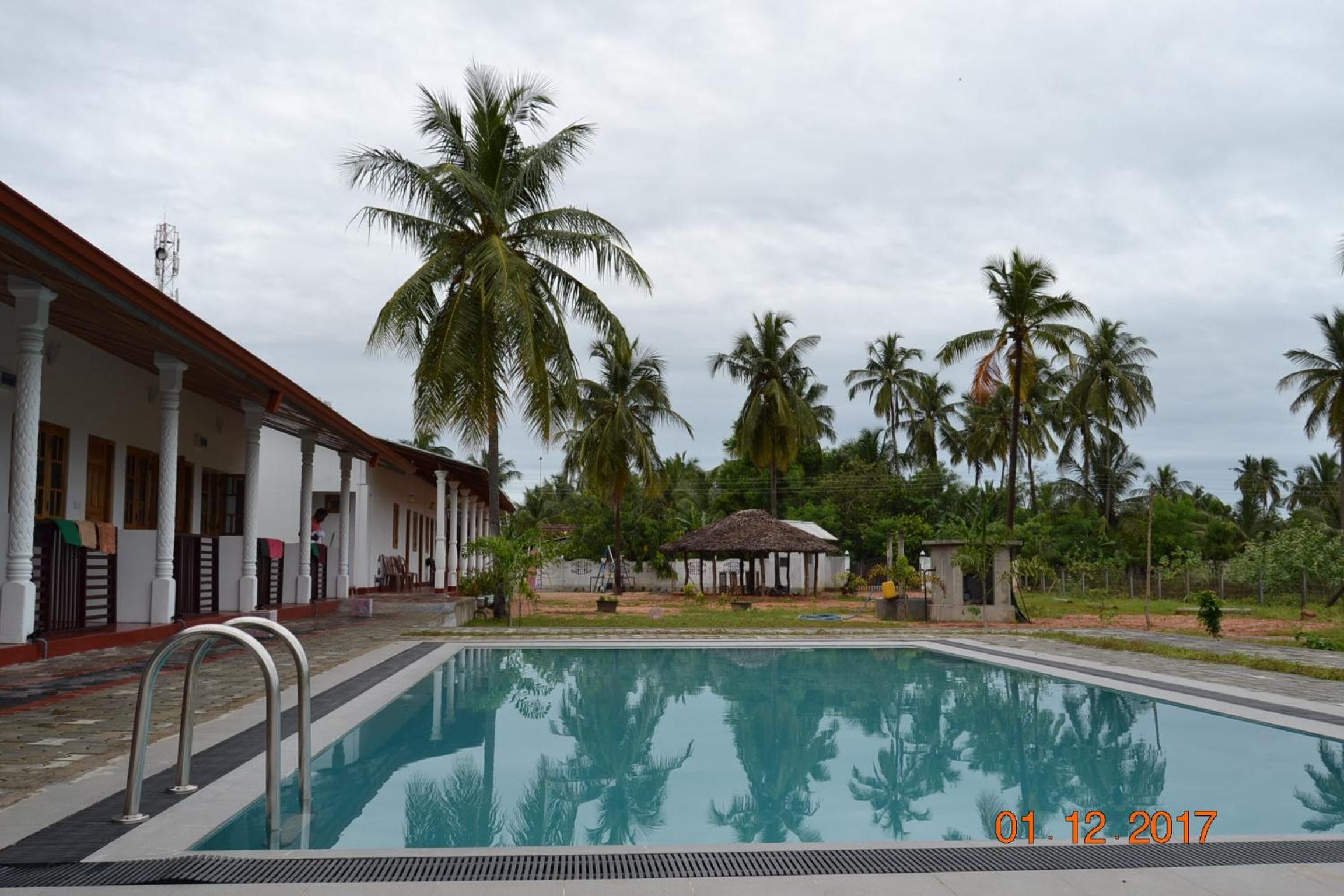 Shan Guest and Restaurant Nilaveli