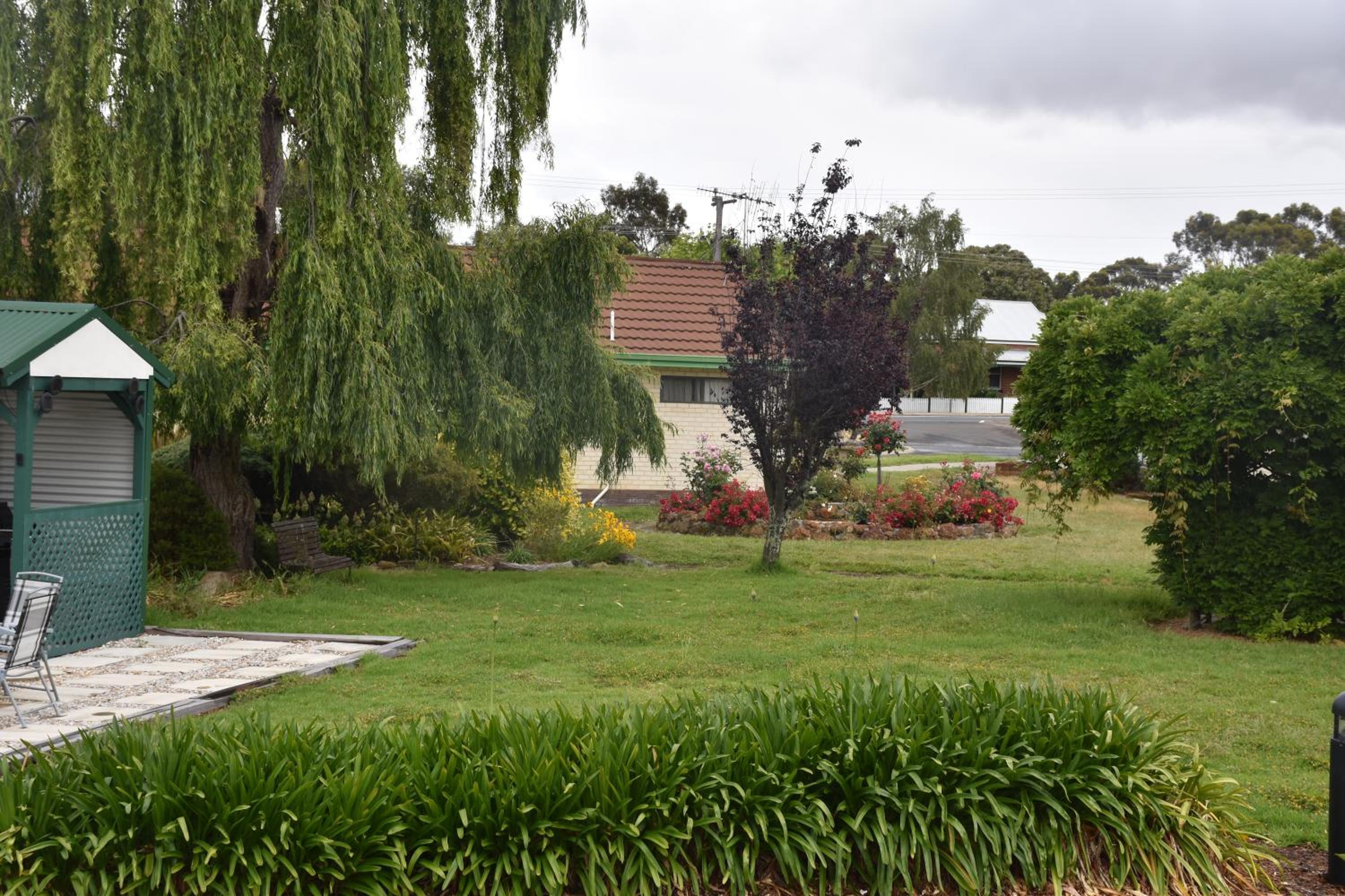 Mount Barker Valley Views Motel & Chalets, Western Australia