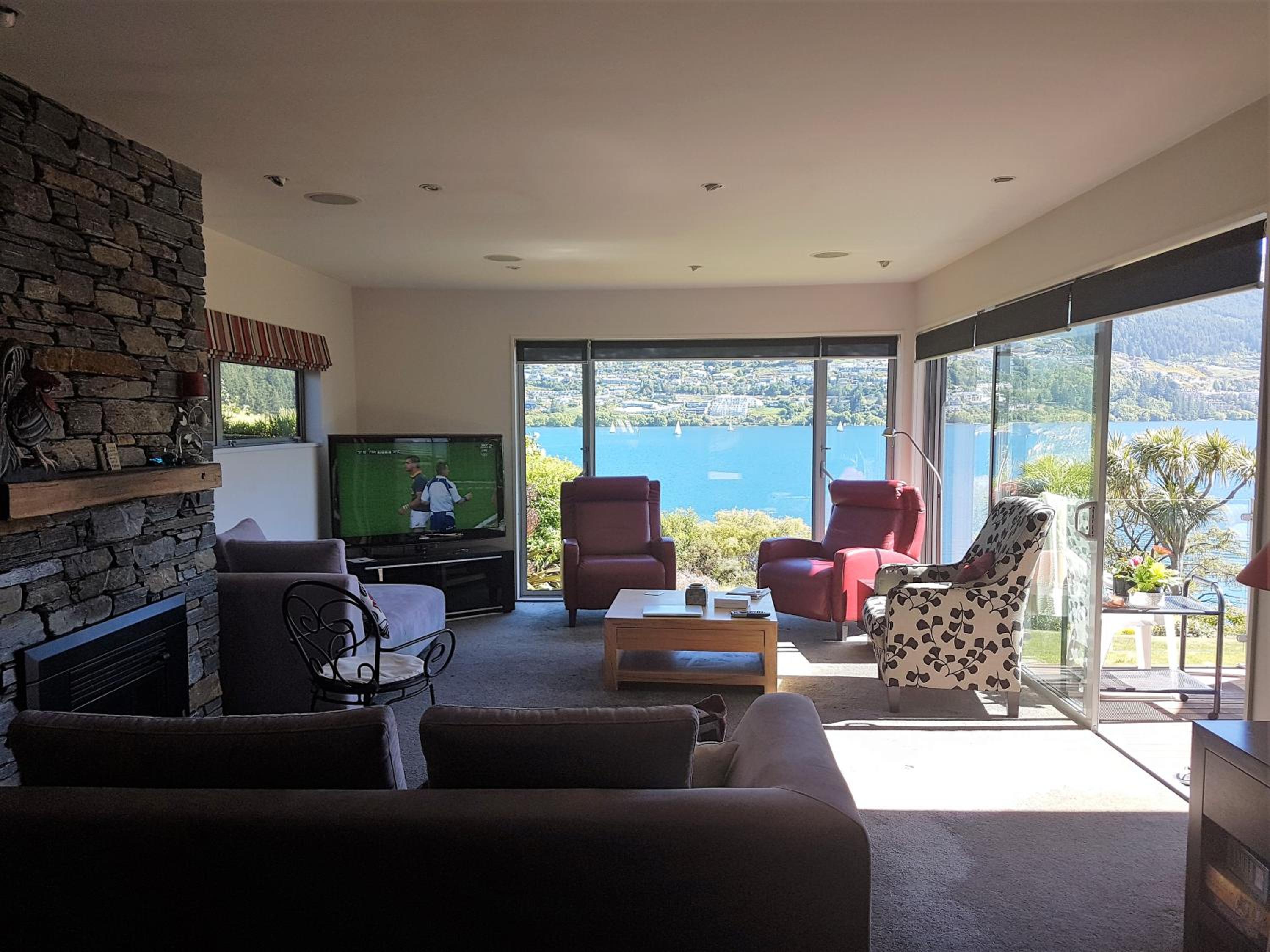 Peninsular Lakefront view 4
