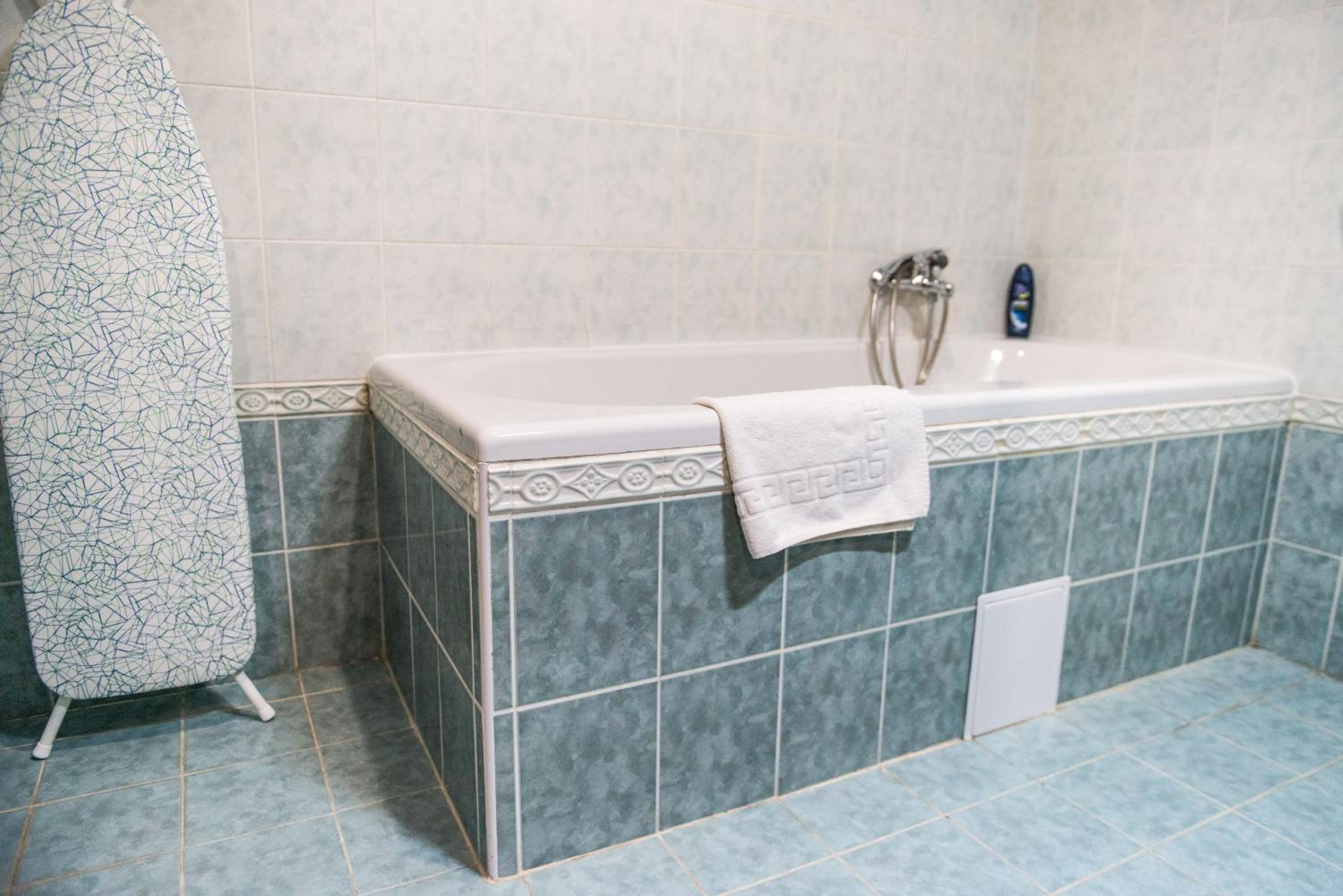 Spacious and Quiet Attic Flat in Centre
