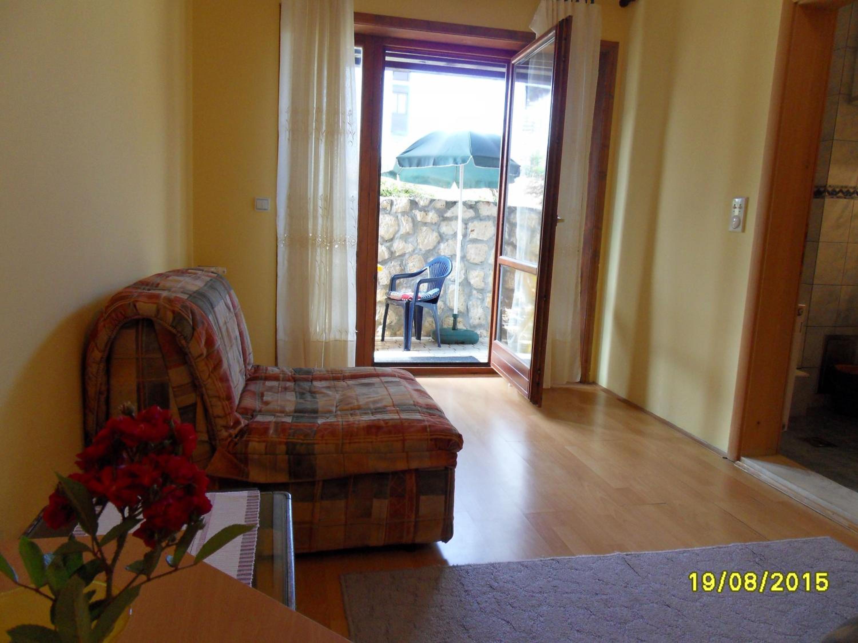 Photo 37
